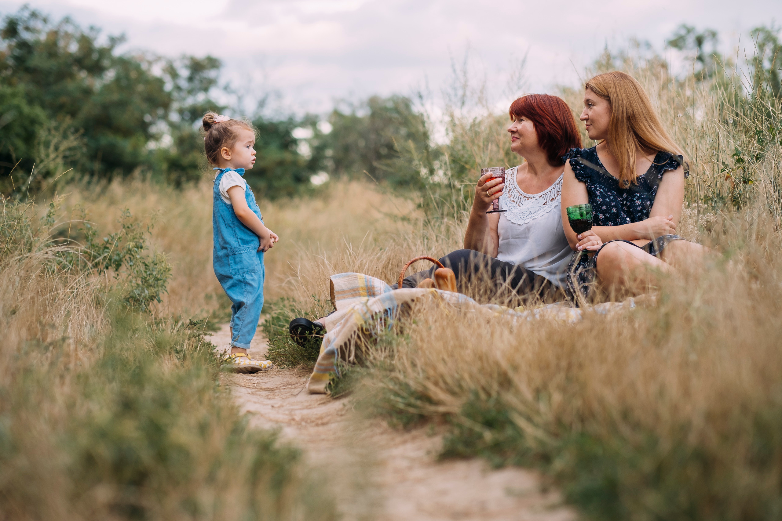 Фотосессия трех поколений девушек. Сімейний і портретний фотограф у Києві Проценко Алла