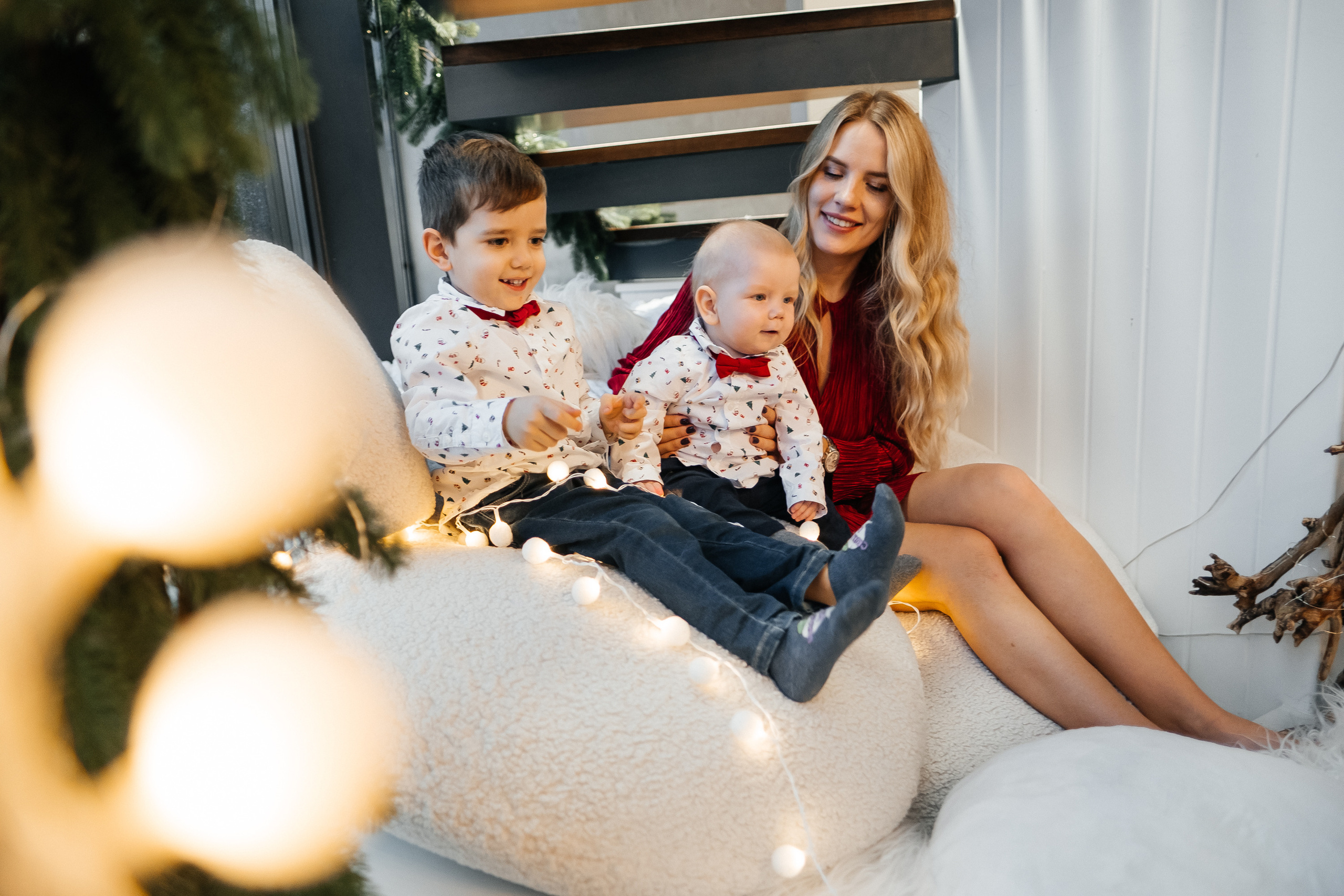 Новогодняя фотосессия Даши с мальчишками. Сімейний і портретний фотограф у Києві Проценко Алла