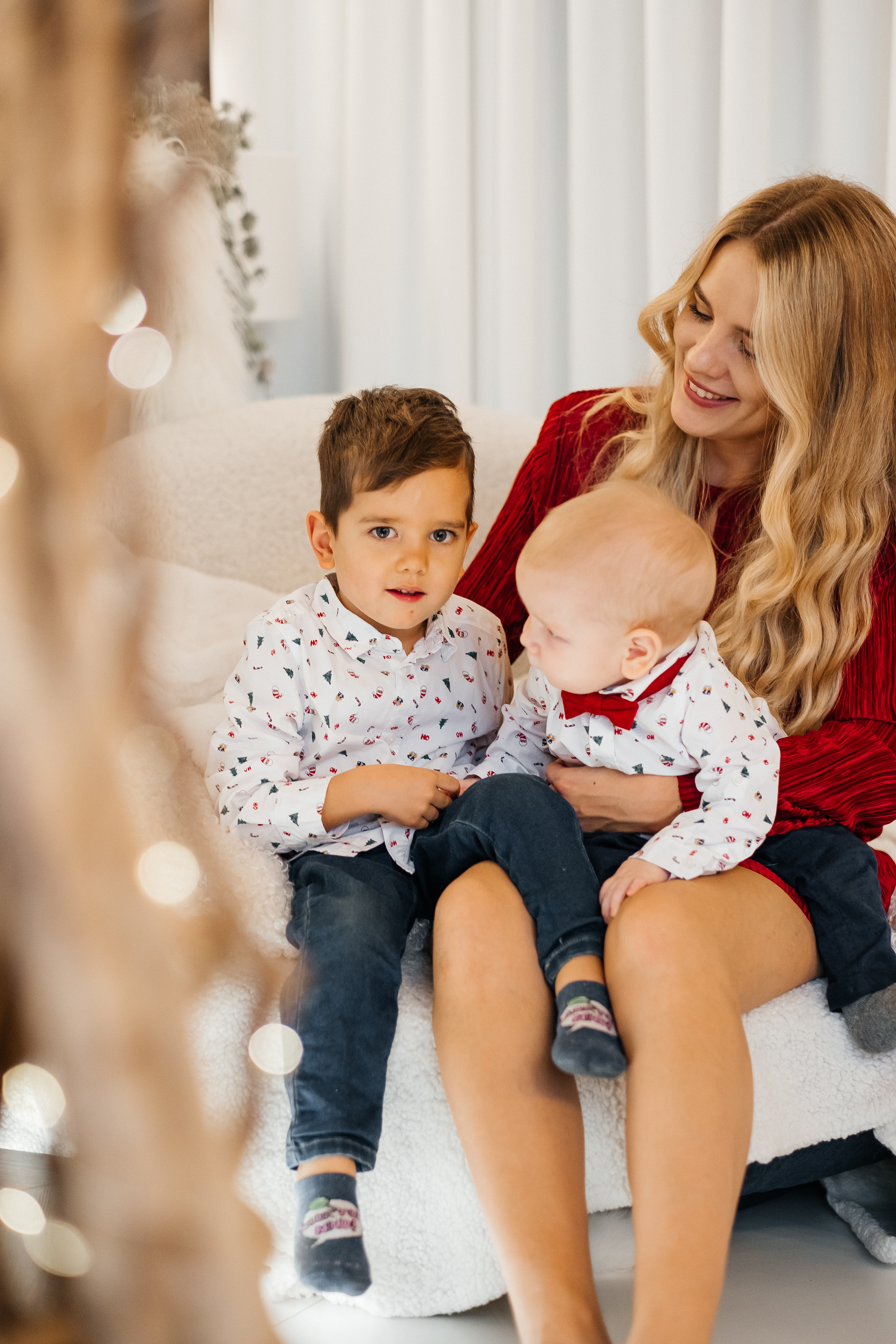 Новогодняя фотосессия Даши с мальчишками. Сімейний і портретний фотограф у Києві Проценко Алла