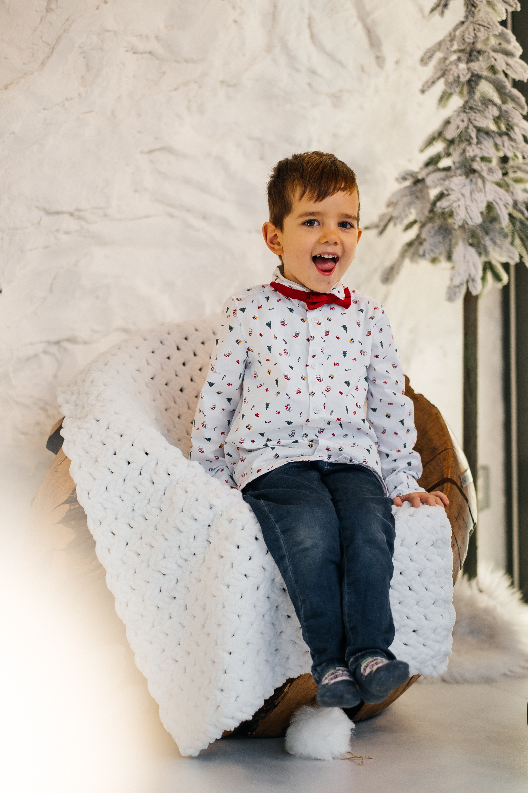 Новогодняя фотосессия Даши с мальчишками. Сімейний і портретний фотограф у Києві Проценко Алла