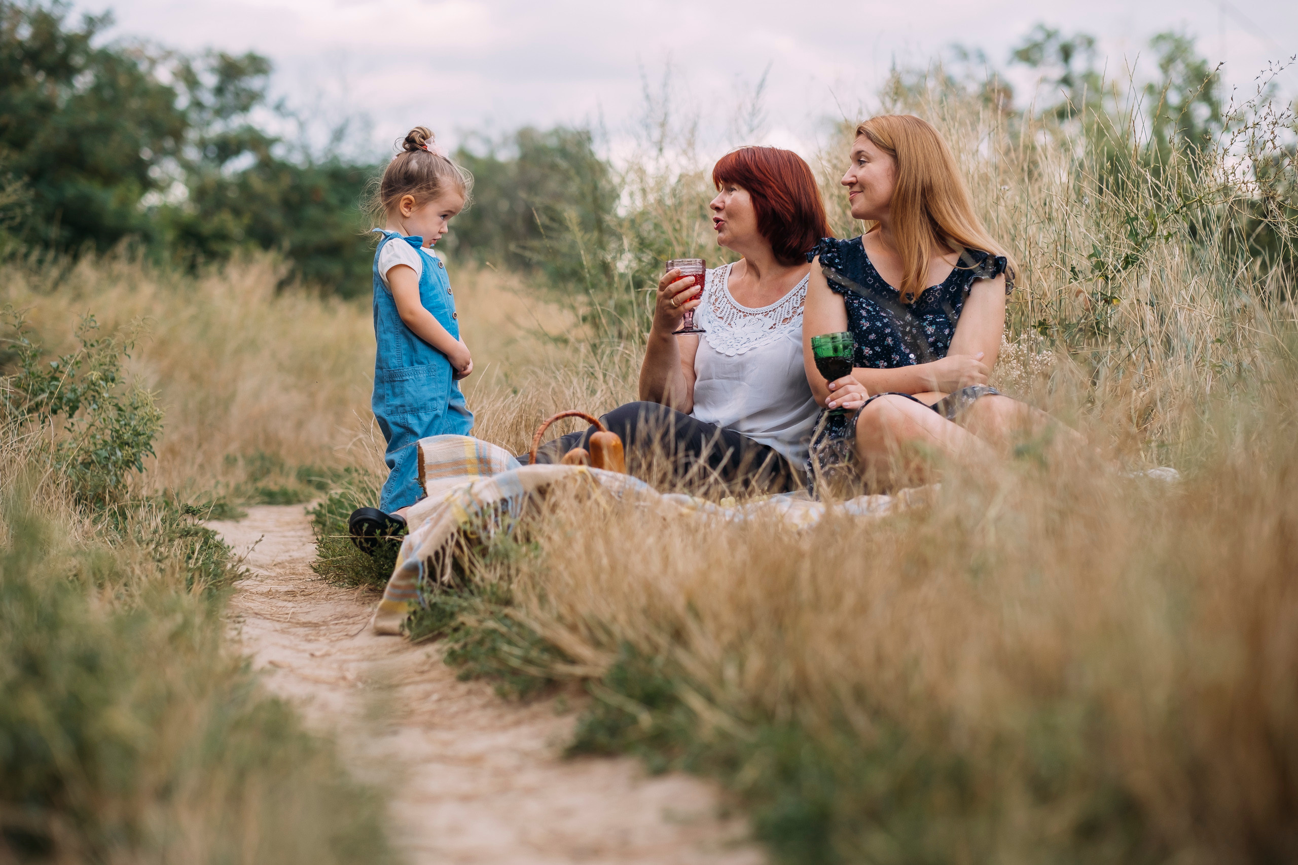 Фотосессия трех поколений девушек. Сімейний і портретний фотограф у Києві Проценко Алла