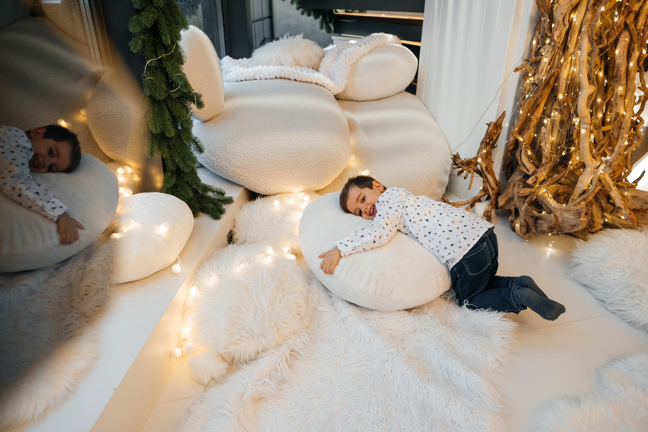 Новогодняя фотосессия Даши с мальчишками. Сімейний і портретний фотограф у Києві Проценко Алла