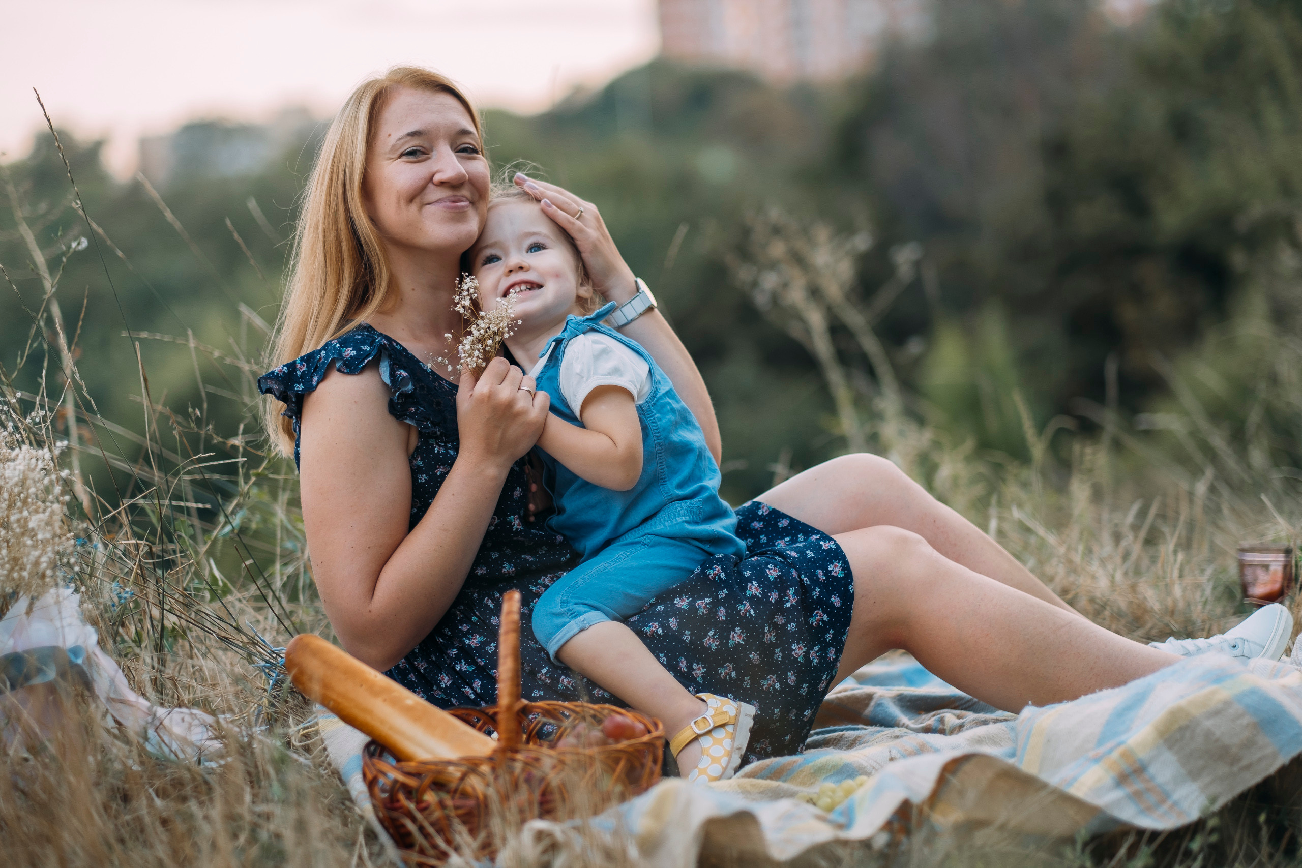 Фотосессия трех поколений девушек. Сімейний і портретний фотограф у Києві Проценко Алла