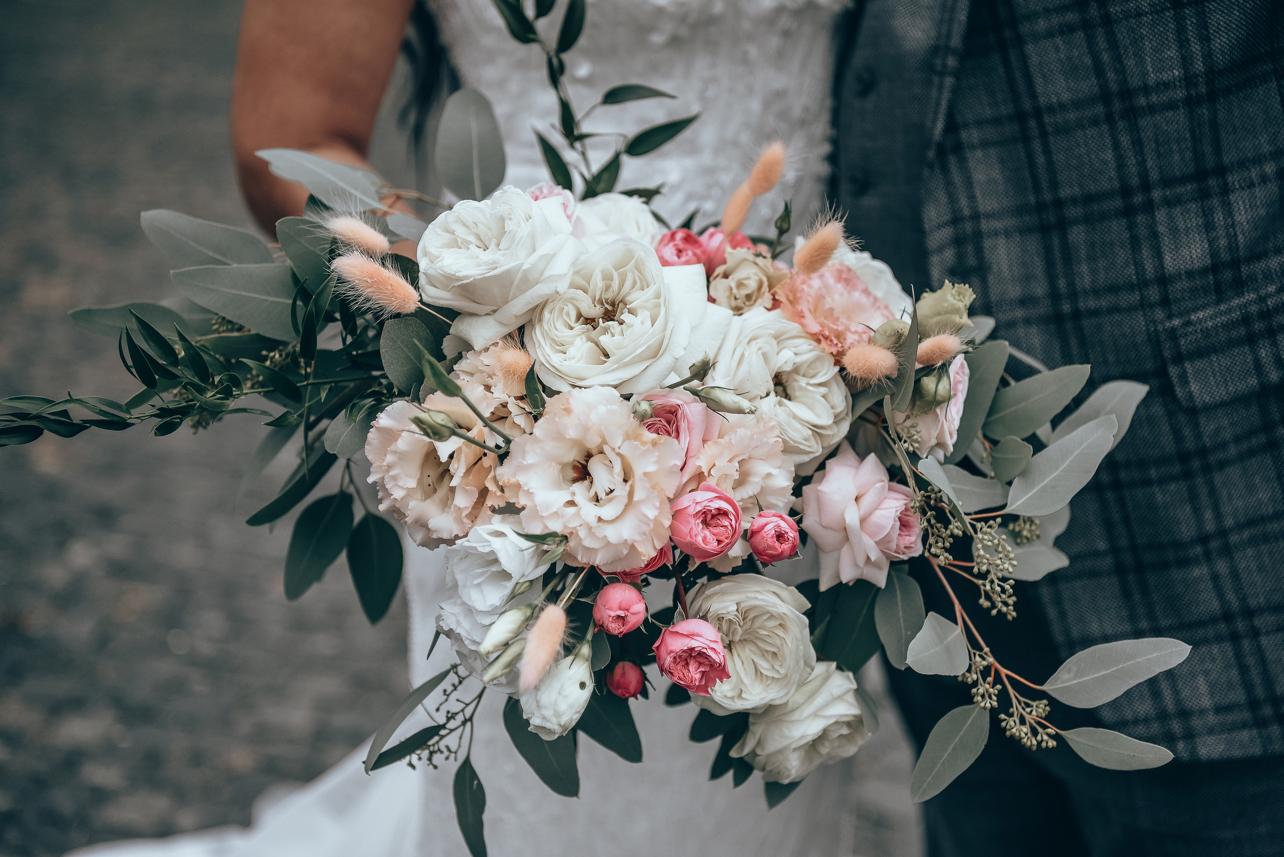 Кольорова гармонія: весільний букет, який додасть свіжості вашому образу photo-shine.com фотограф та відеограф на весілля