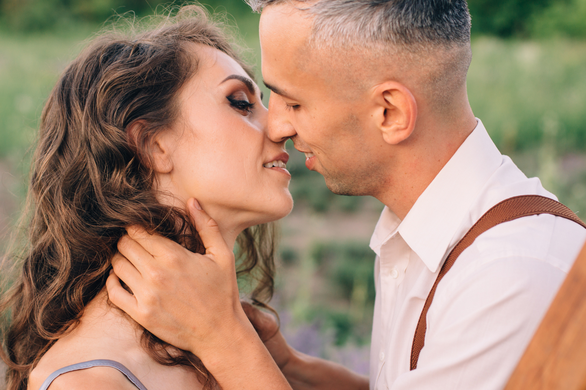 Любовь цвета лаванда — Рома и Оля. Фотограф Анастасия Шемет