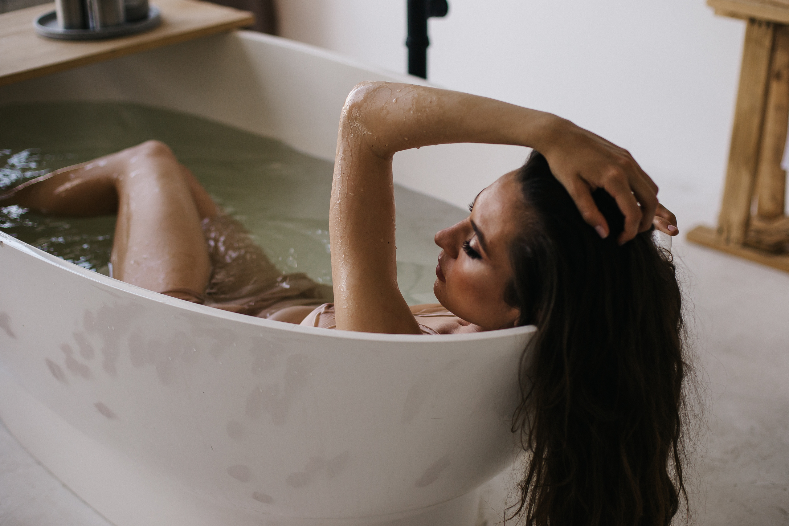 Girl in the bath. Фотограф Анастасия Шемет