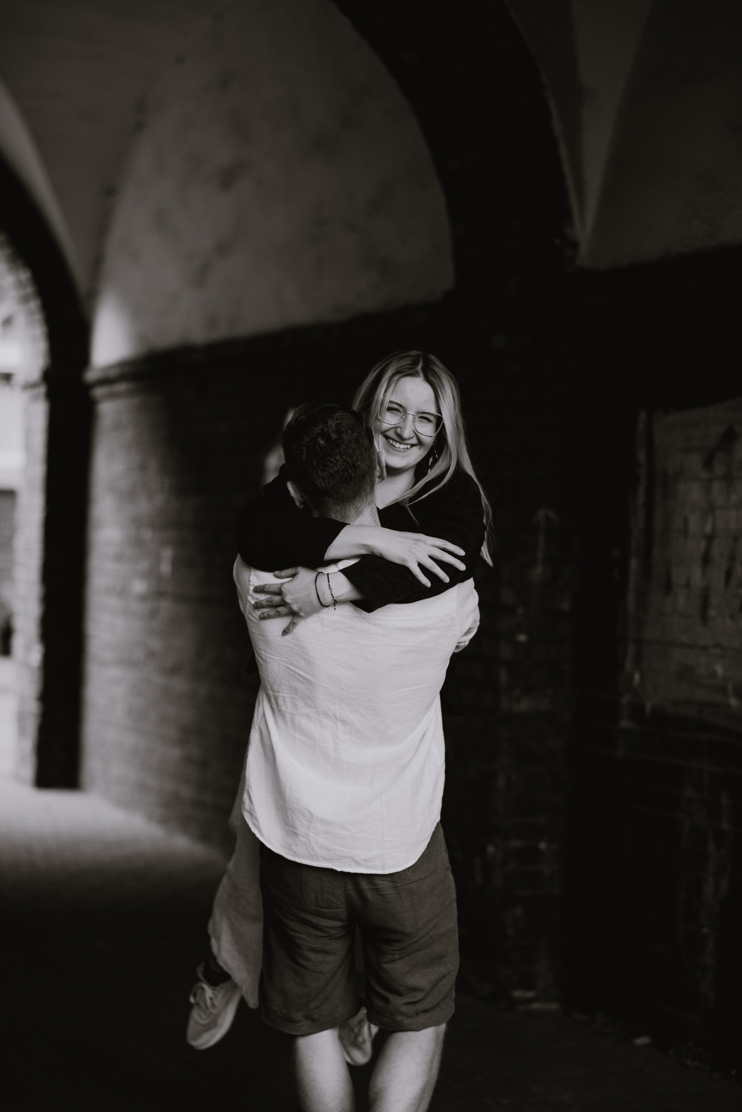 Tosia & Tomasz. Sesja miłosna na Nikiszowcu. Bałanda Fotografia – Sesje Kobiece, Rodzinne, Miłosne, Reportaże | Katowice Śląsk