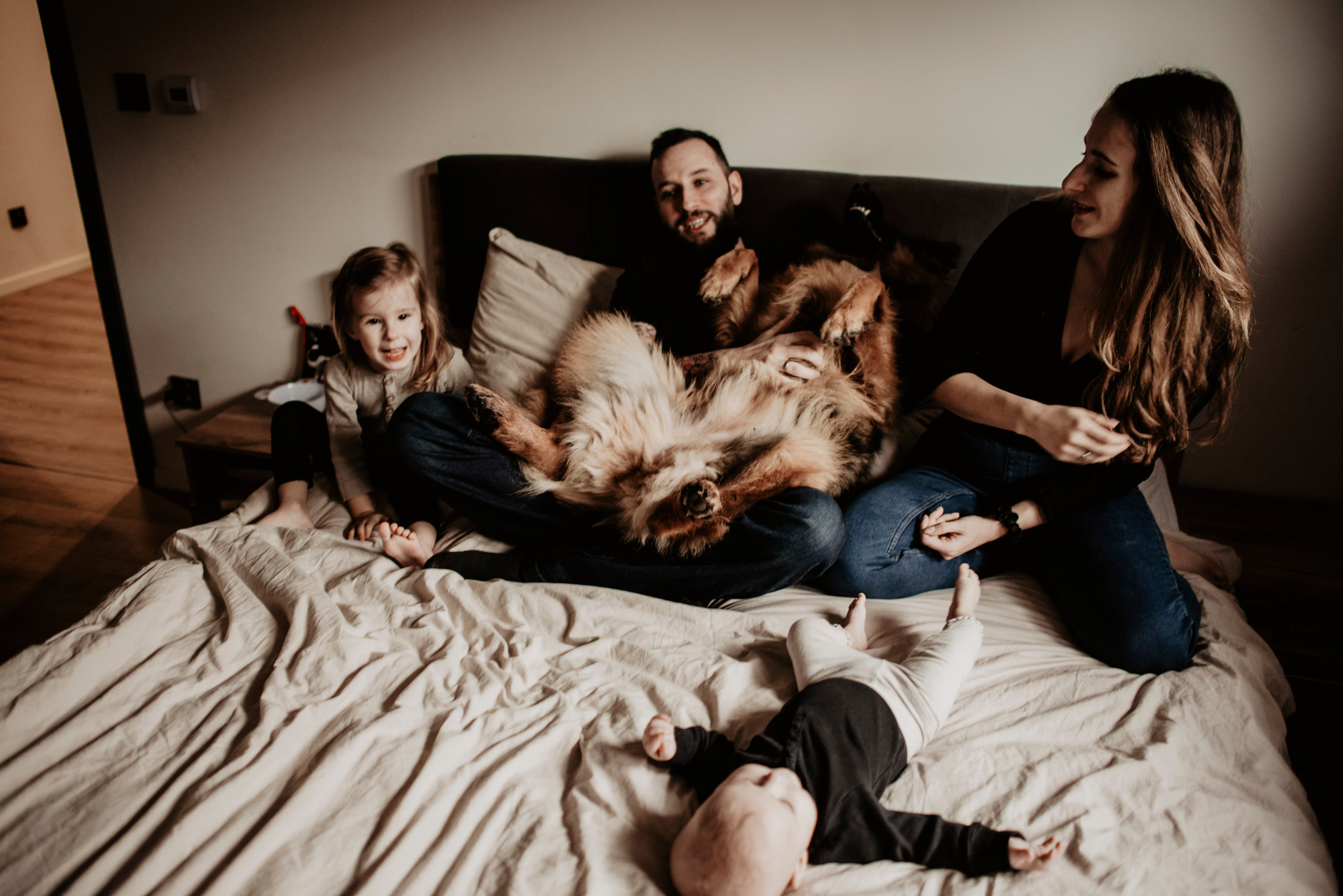 Domowa sesja.Aneta, Andrzej, Inka i Nela. Bałanda Fotografia – Sesje Kobiece, Rodzinne, Miłosne, Reportaże | Katowice Śląsk