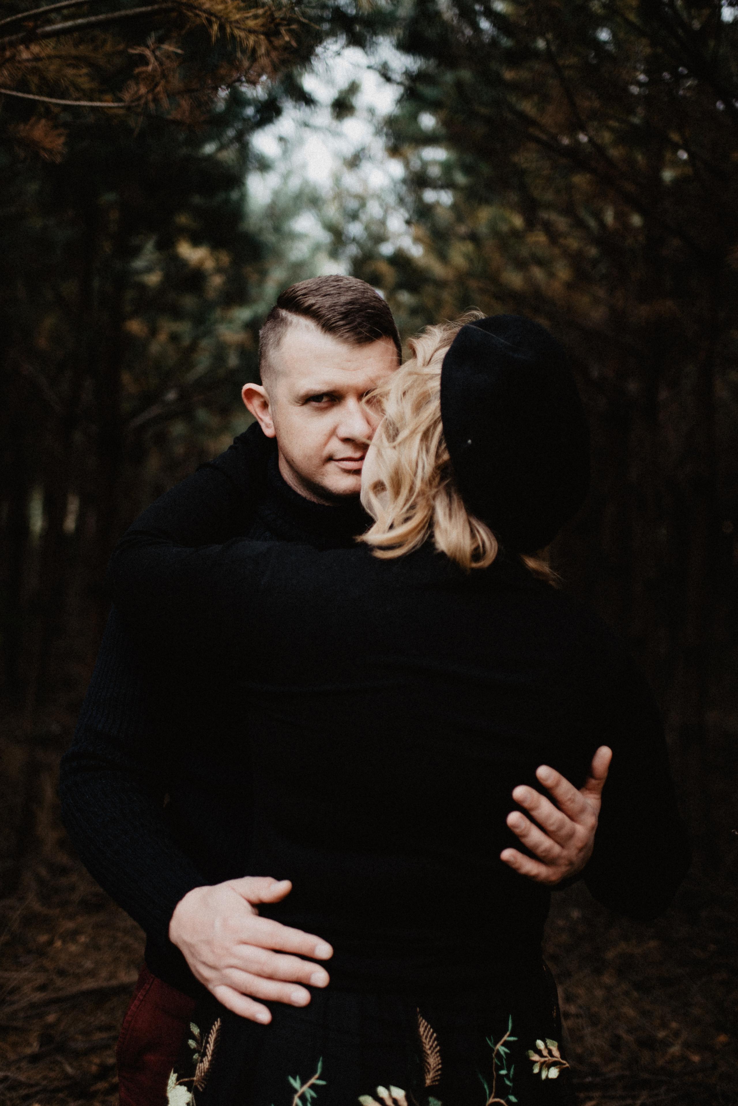 Ewa & Jacek- sesja w polu kukurydzy. Bałanda Fotografia – Sesje Kobiece, Rodzinne, Miłosne, Reportaże | Katowice Śląsk