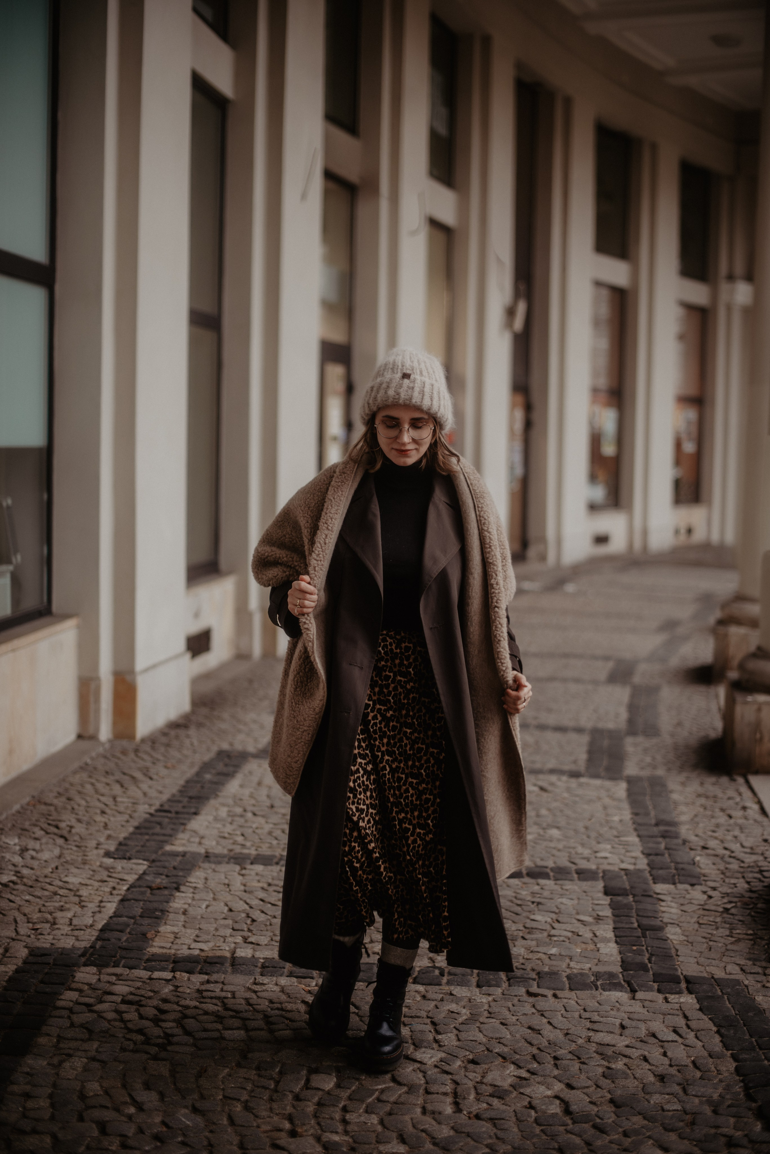 Sesja kobieca Klaudii w Warszawie. Bałanda Fotografia – Sesje Kobiece, Rodzinne, Miłosne, Reportaże | Katowice Śląsk