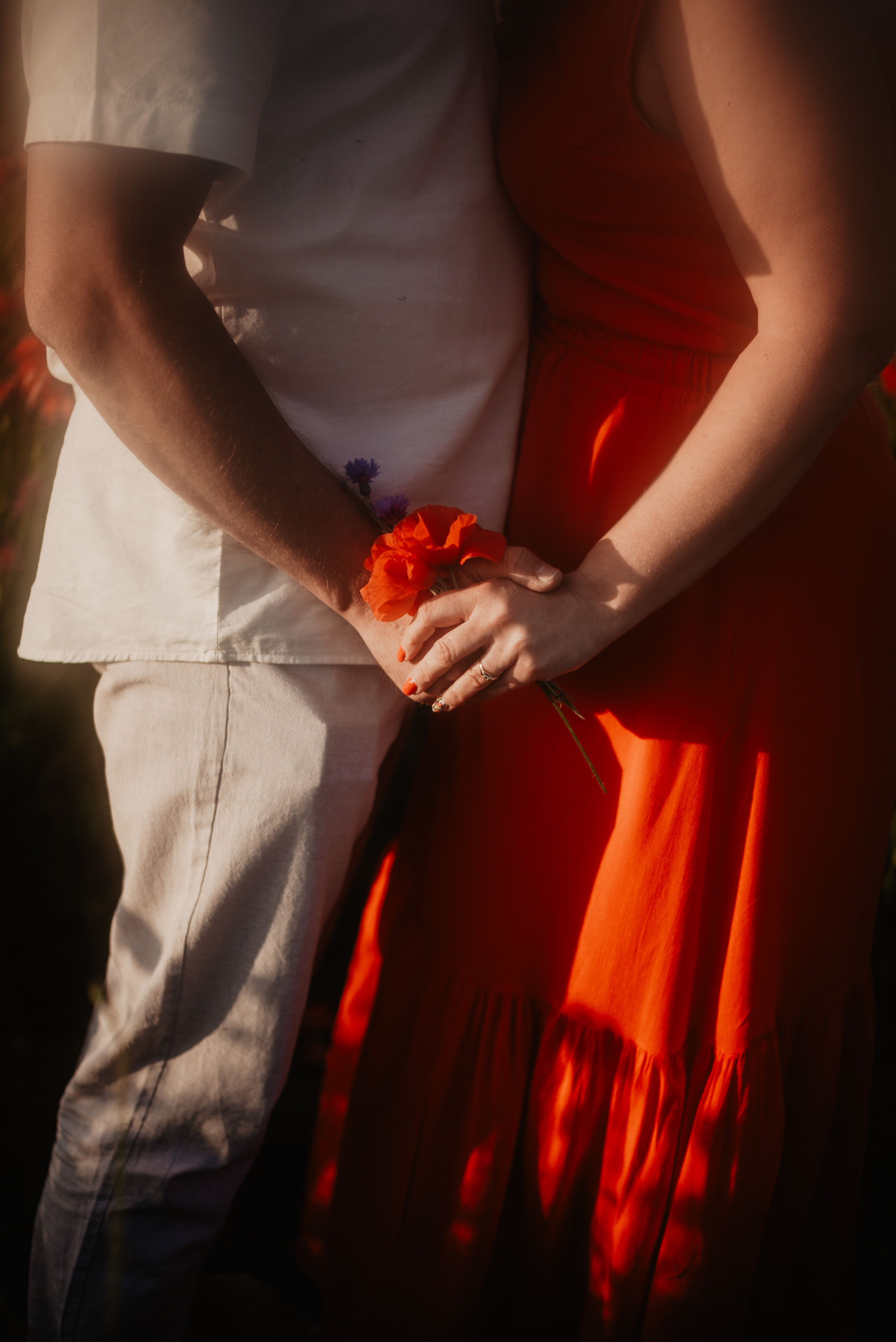 Kasia & Marcin. Pole makowe i zaskakujący finał sesji. Bałanda Fotografia – Sesje Kobiece, Rodzinne, Miłosne, Reportaże | Katowice Śląsk