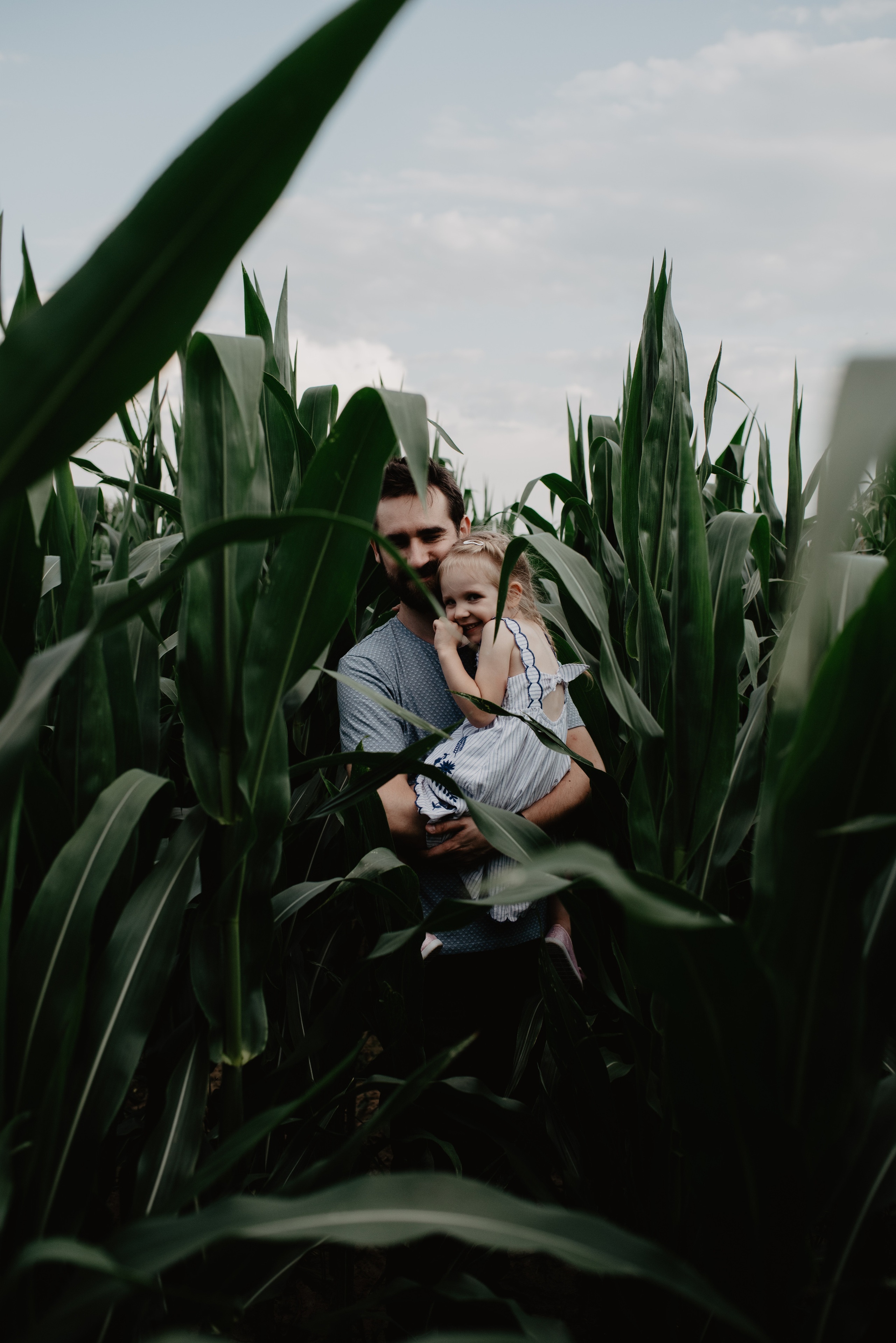 Sesja Rodzinna w polu. Bałanda Fotografia – Sesje Kobiece, Rodzinne, Miłosne, Reportaże | Katowice Śląsk