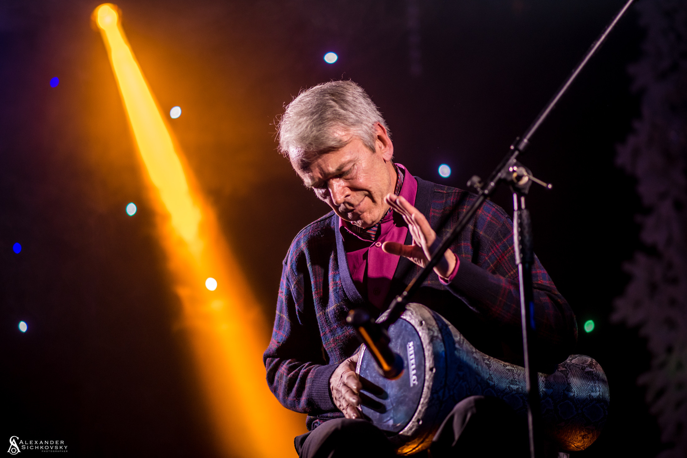 Індивідуальні зйомки та репортаж подій. Предметний фотограф Чернівці для інтернет магазину, сайту, каталогу, контент для бізнесу