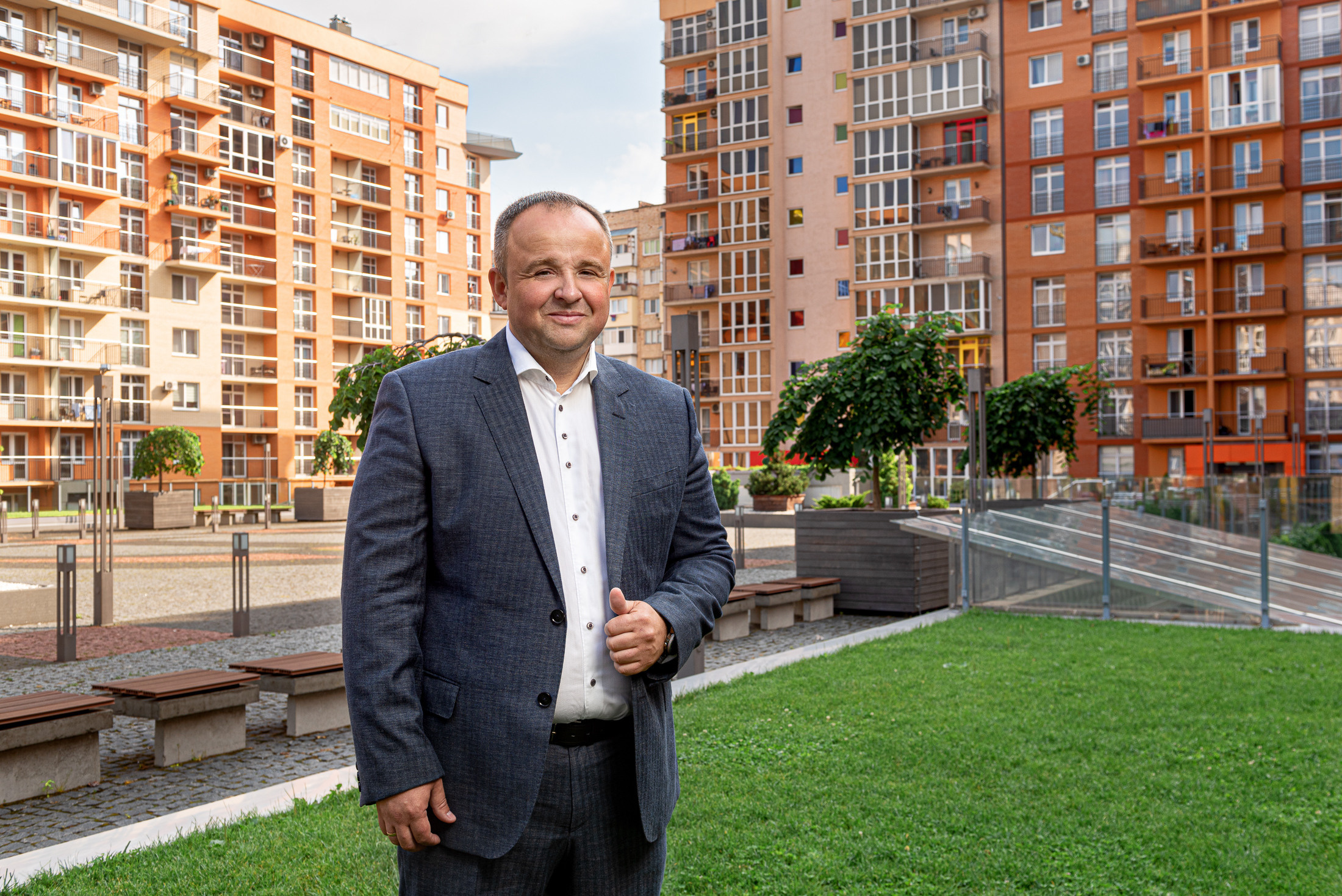 Індивідуальні зйомки та репортаж подій. Предметний фотограф Чернівці для інтернет магазину, сайту, каталогу, контент для бізнесу