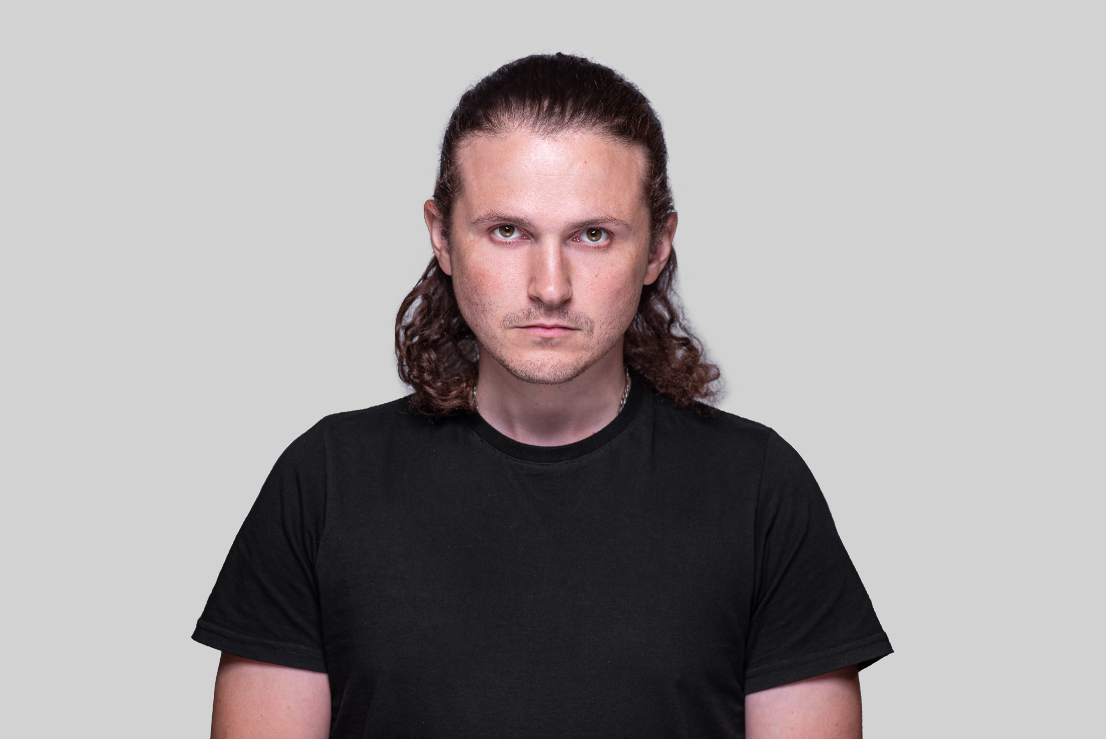 Бізнес портрет Чернівці, ділова портретна зйомка,. Предметний фотограф Чернівці для інтернет магазину, сайту, каталогу, контент для бізнесу