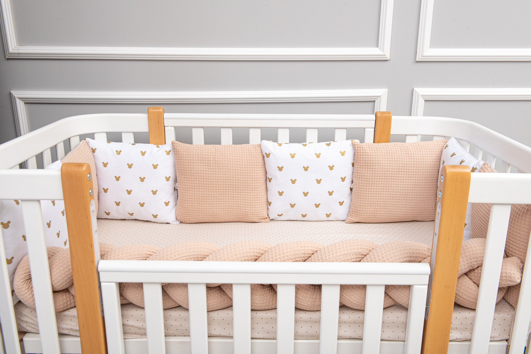 Предметна та каталожна фотографія. Предметний фотограф Чернівці для інтернет магазину, сайту, каталогу, контент для бізнесу