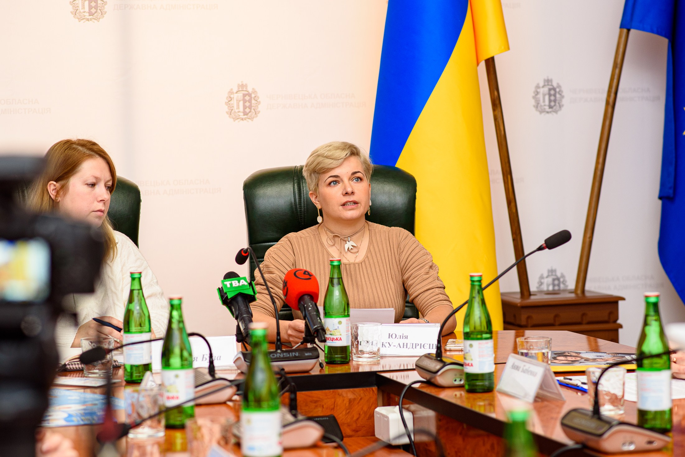 Індивідуальні зйомки та репортаж подій. Предметний фотограф Чернівці для інтернет магазину, сайту, каталогу, контент для бізнесу