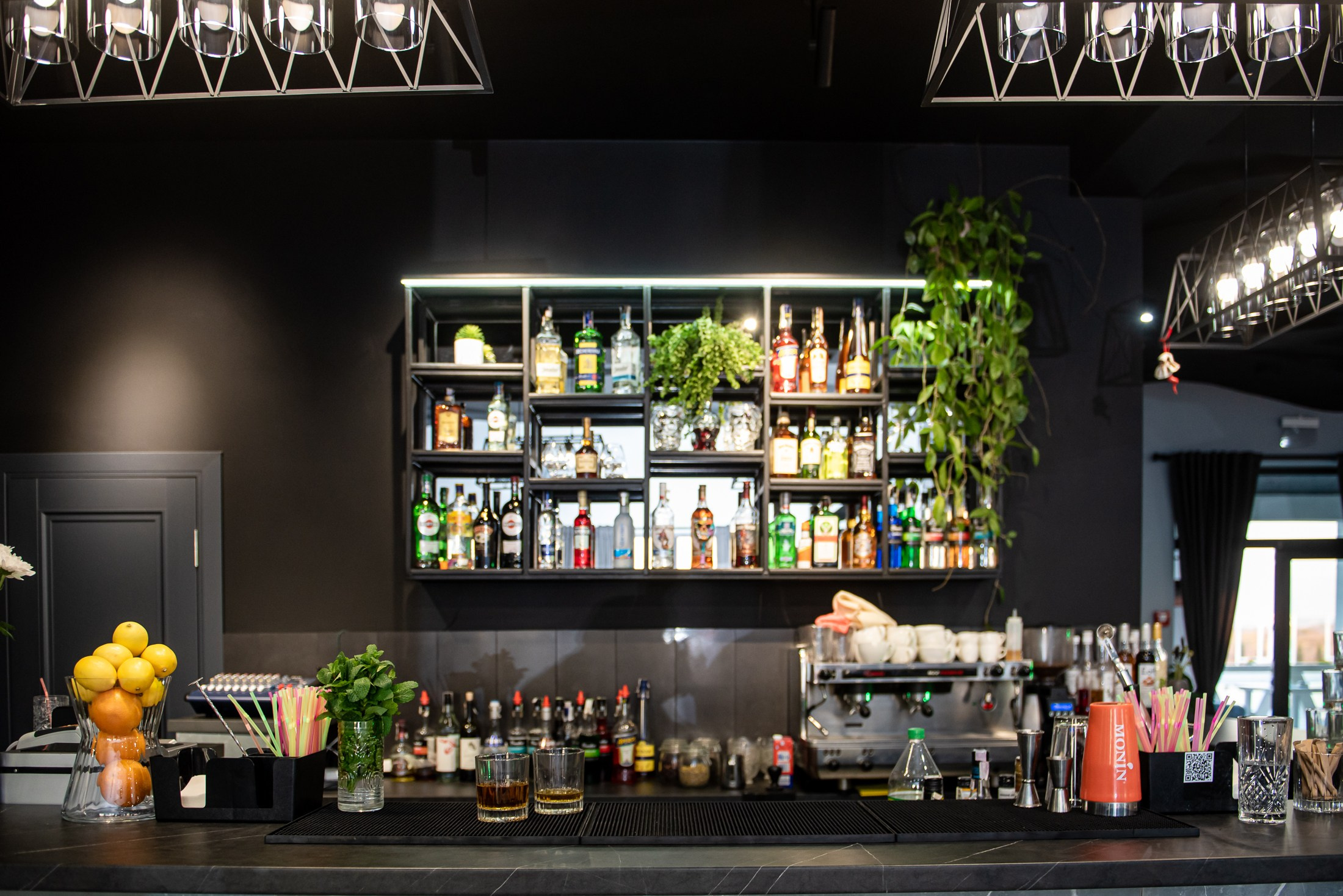 Інтер'єрна фотографія, інтер'єрний фотограф Чернівці, фото для закладу. Предметний фотограф Чернівці для інтернет магазину, сайту, каталогу, контент для бізнесу