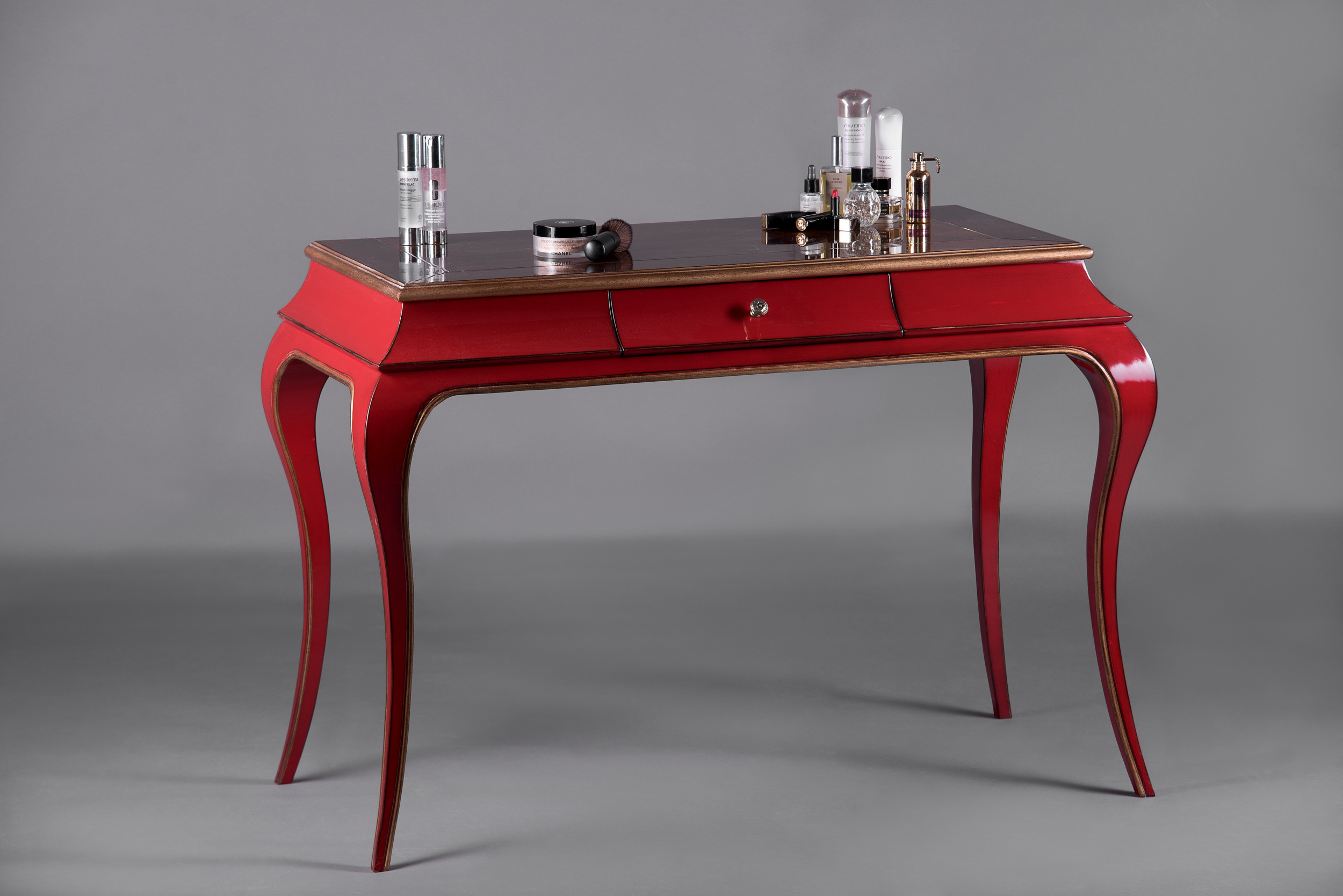 Предметна та каталожна фотографія. Предметний фотограф Чернівці для інтернет магазину, сайту, каталогу, контент для бізнесу