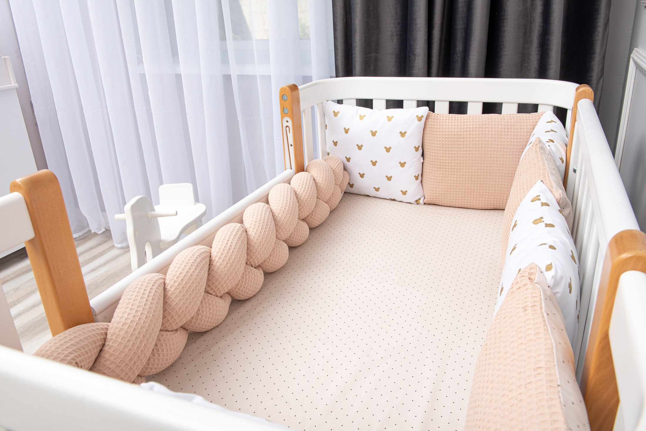 Предметна та каталожна фотографія. Предметний фотограф Чернівці для інтернет магазину, сайту, каталогу, контент для бізнесу