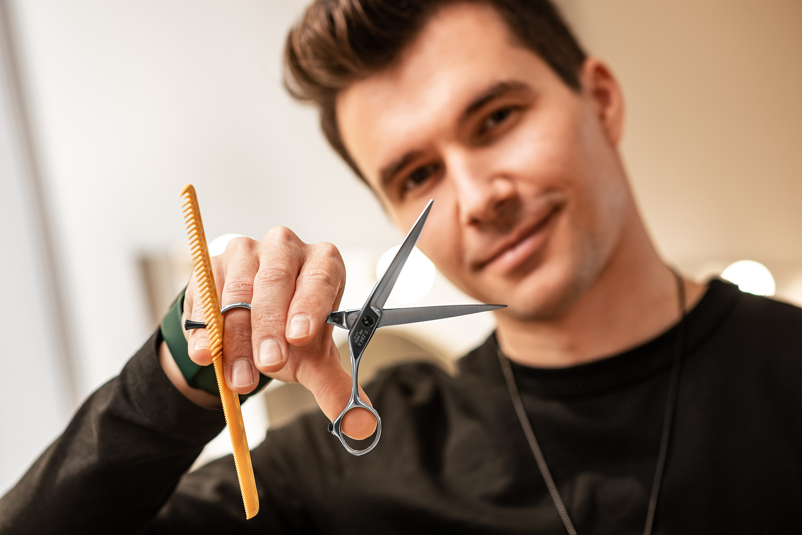 Індивідуальні зйомки та репортаж подій. Предметний фотограф Чернівці для інтернет магазину, сайту, каталогу, контент для бізнесу