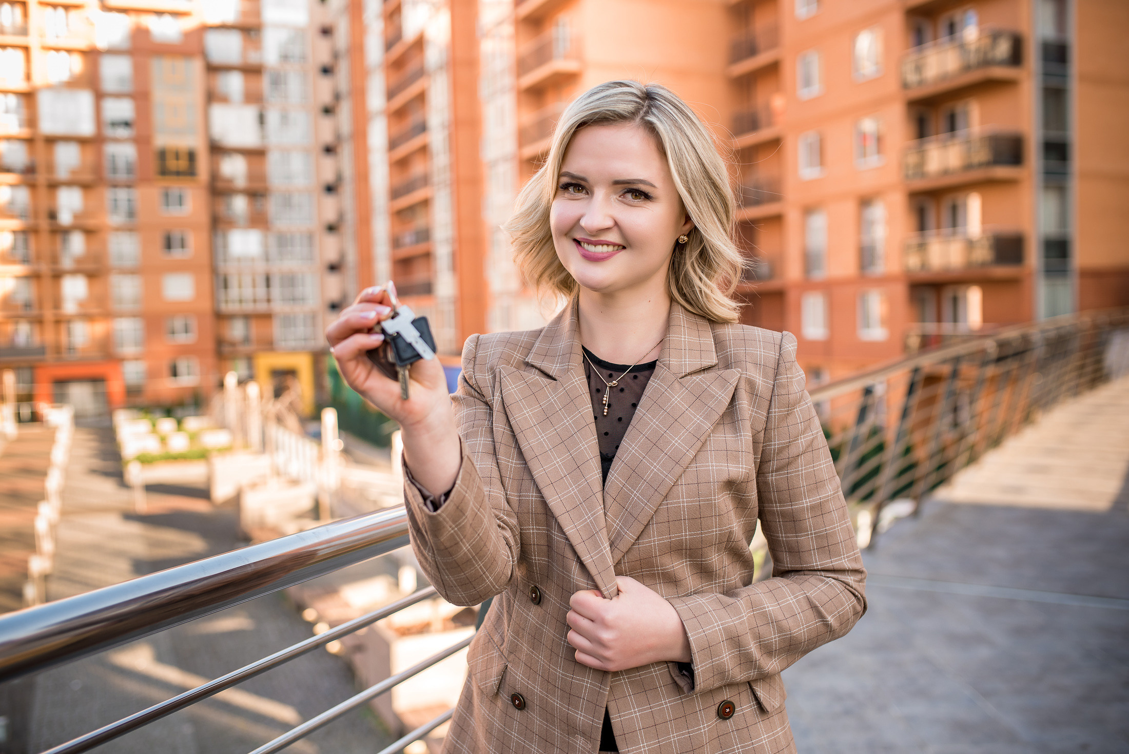 Індивідуальні зйомки та репортаж подій. Предметний фотограф Чернівці для інтернет магазину, сайту, каталогу, контент для бізнесу