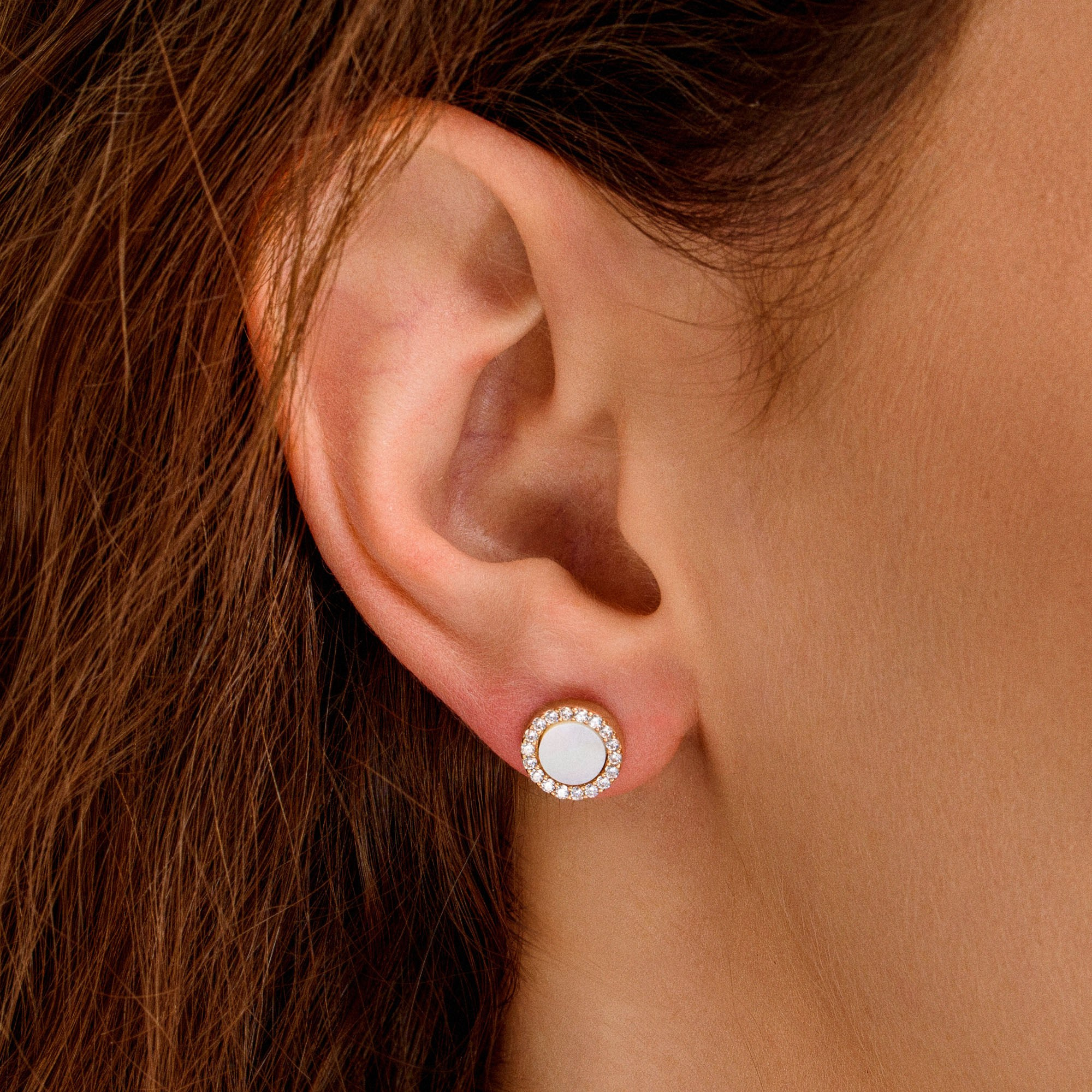 Фото ювелірних прикрас Чернівці, Україна, фотограф ювелірних виробів. Предметний фотограф Чернівці для інтернет магазину, сайту, каталогу, контент для бізнесу