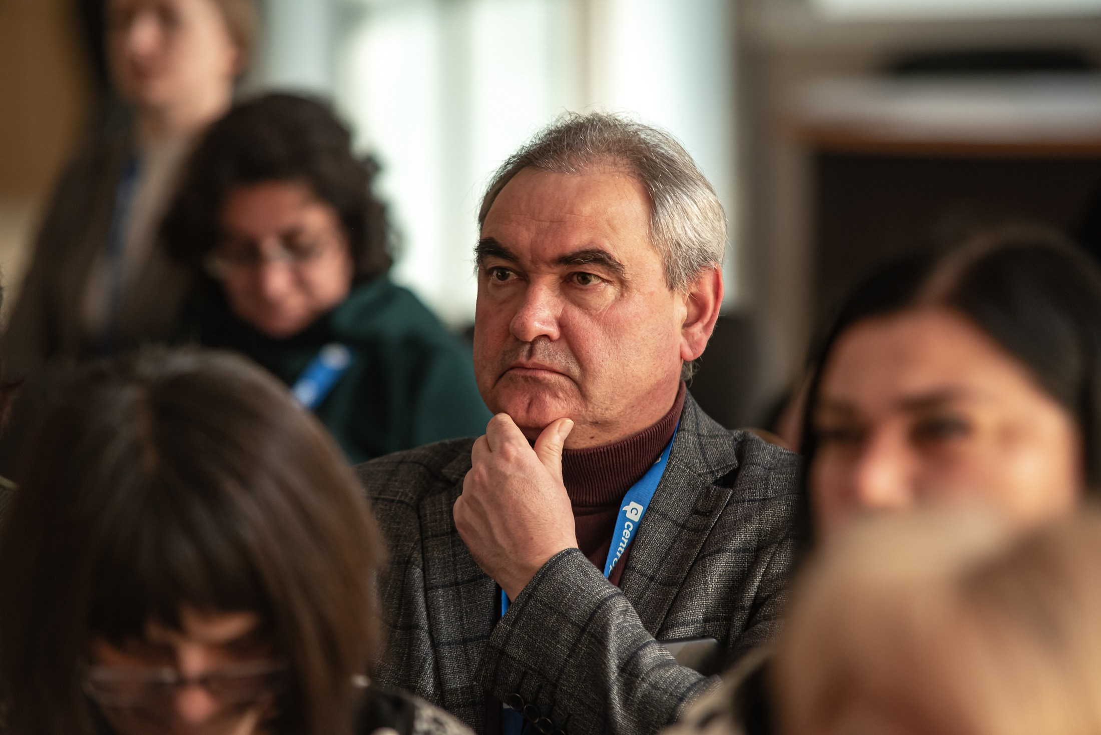 Індивідуальні зйомки та репортаж подій. Предметний фотограф Чернівці для інтернет магазину, сайту, каталогу, контент для бізнесу