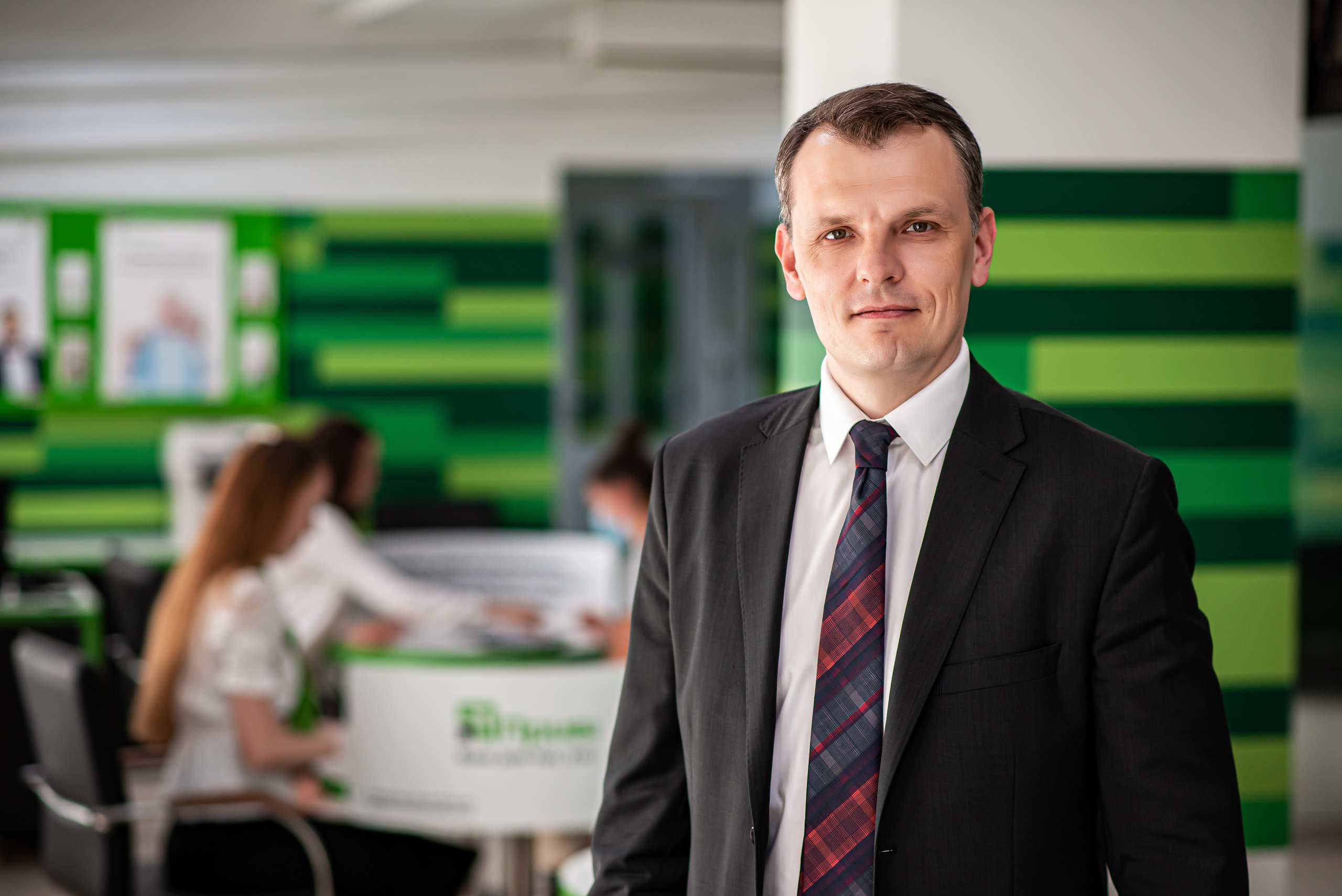 Бізнес портрет Чернівці, ділова портретна зйомка,. Предметний фотограф Чернівці для інтернет магазину, сайту, каталогу, контент для бізнесу