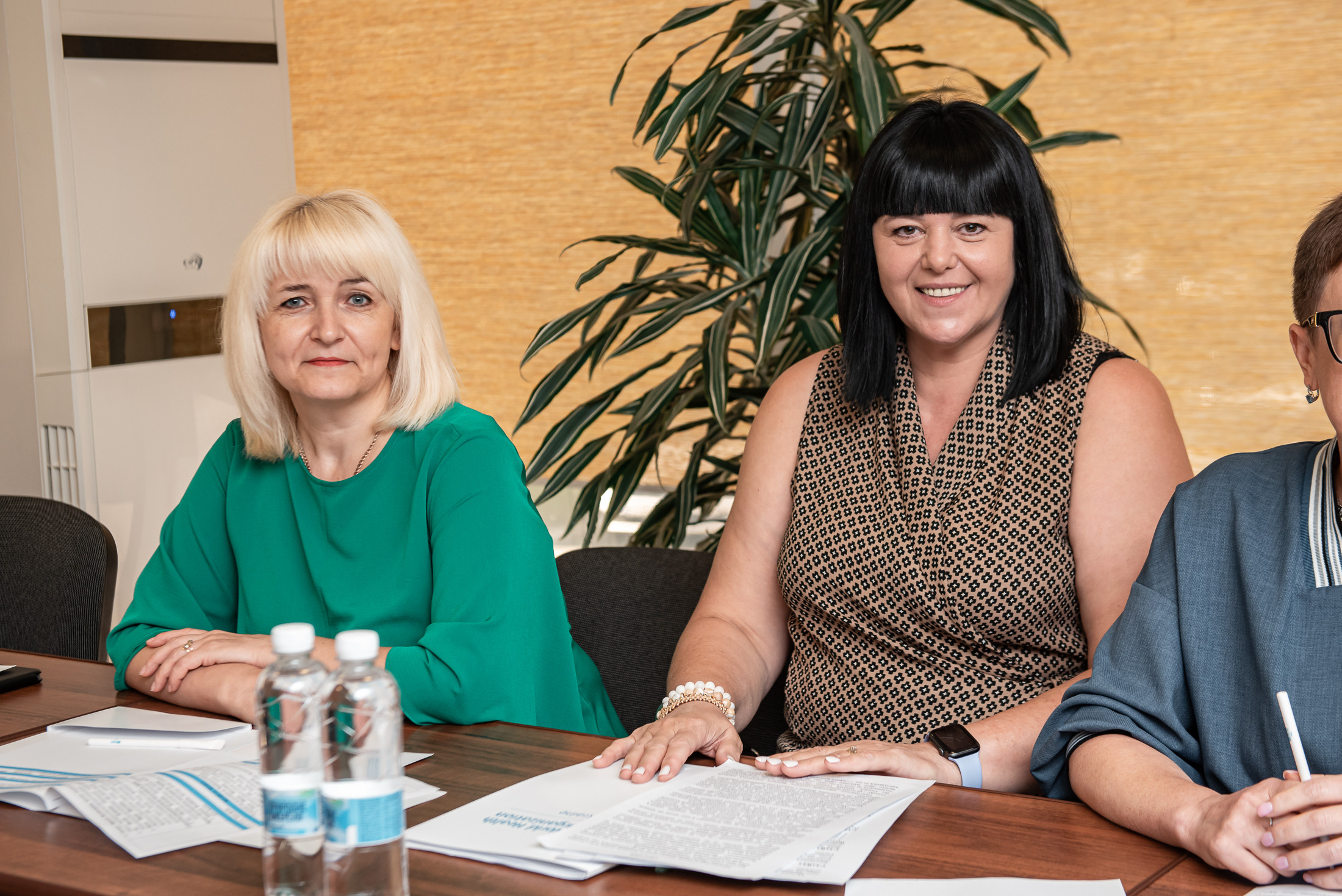 Індивідуальні зйомки та репортаж подій. Предметний фотограф Чернівці для інтернет магазину, сайту, каталогу, контент для бізнесу