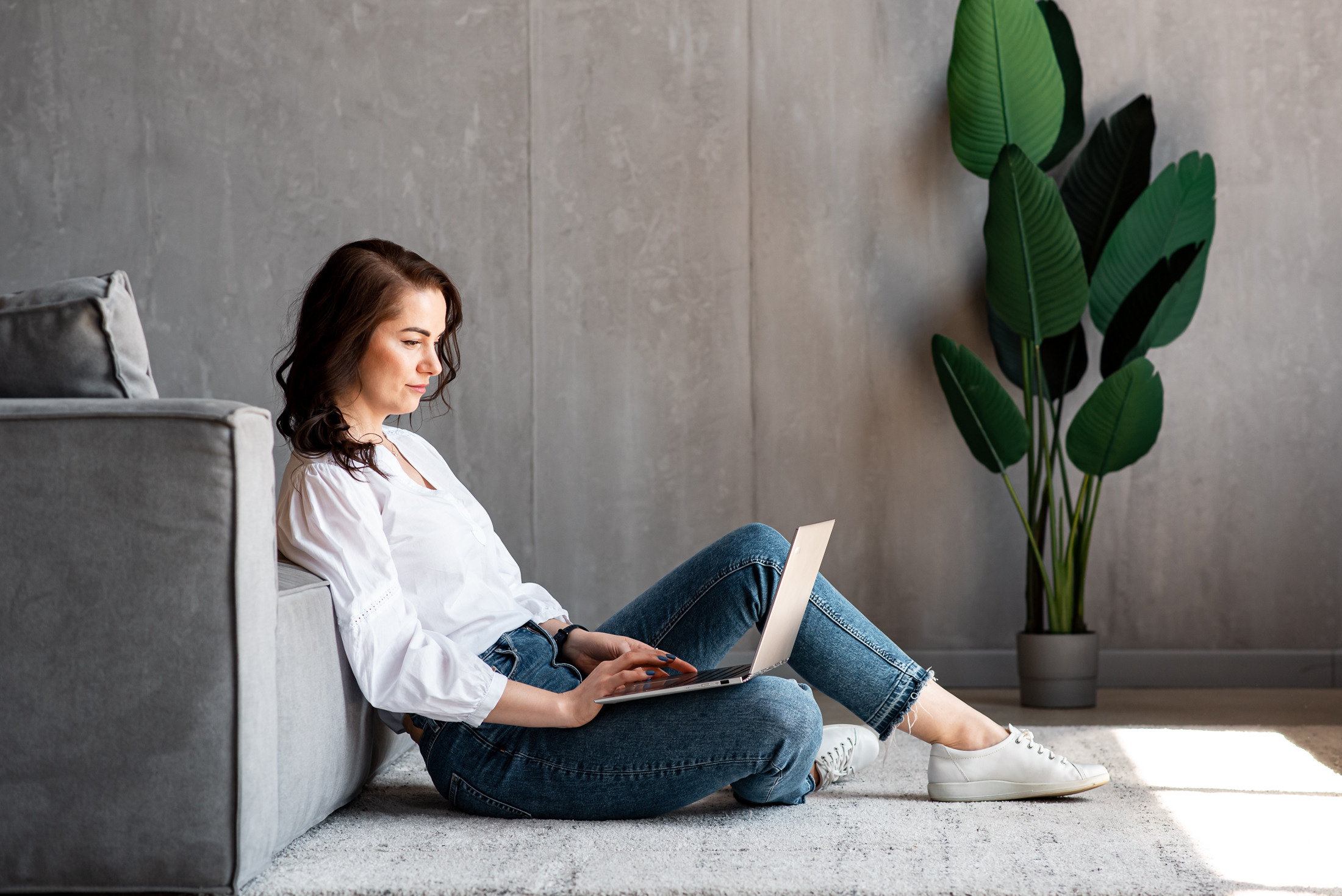 Індивідуальні зйомки та репортаж подій. Предметний фотограф Чернівці для інтернет магазину, сайту, каталогу, контент для бізнесу