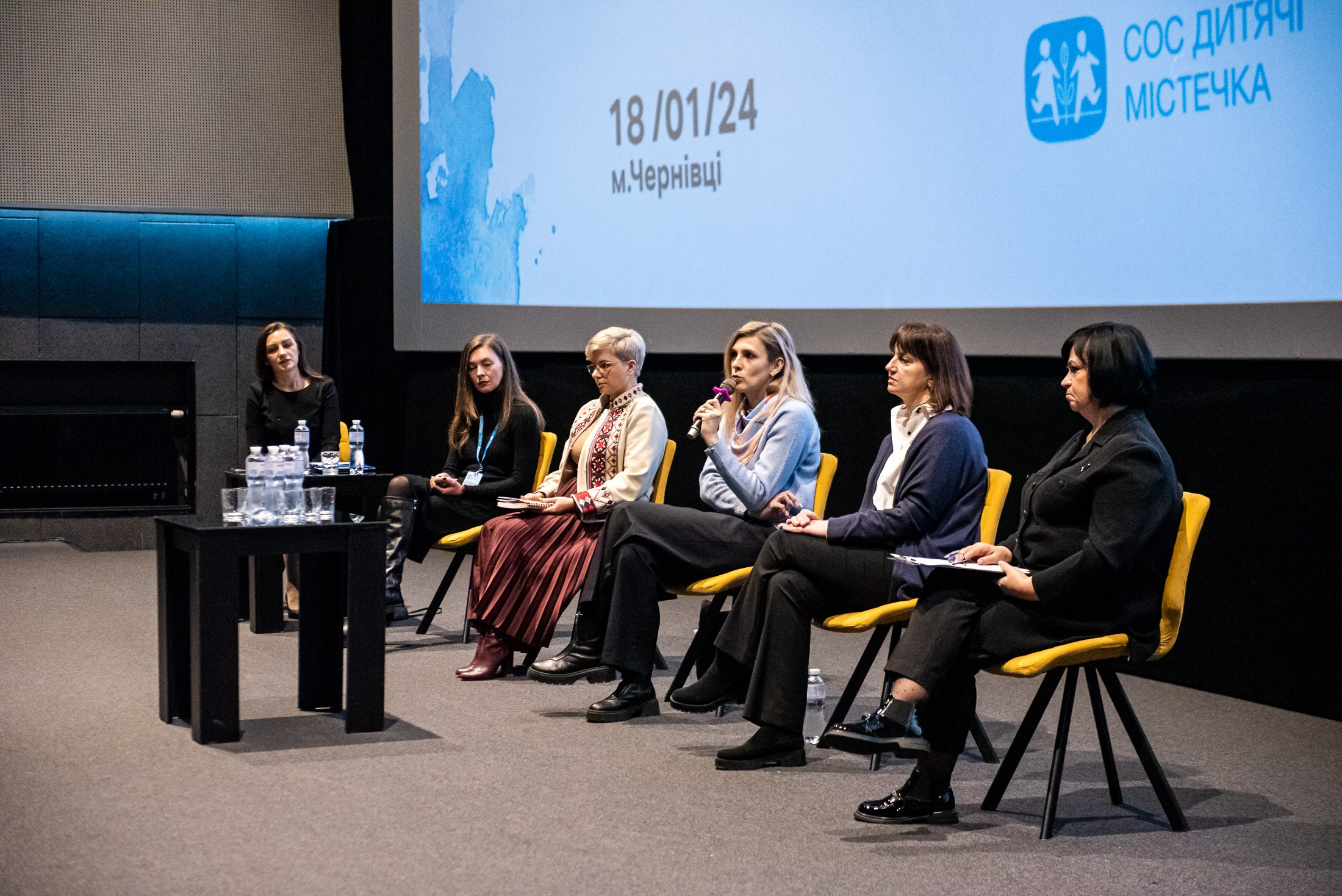 Індивідуальні зйомки та репортаж подій. Предметний фотограф Чернівці для інтернет магазину, сайту, каталогу, контент для бізнесу
