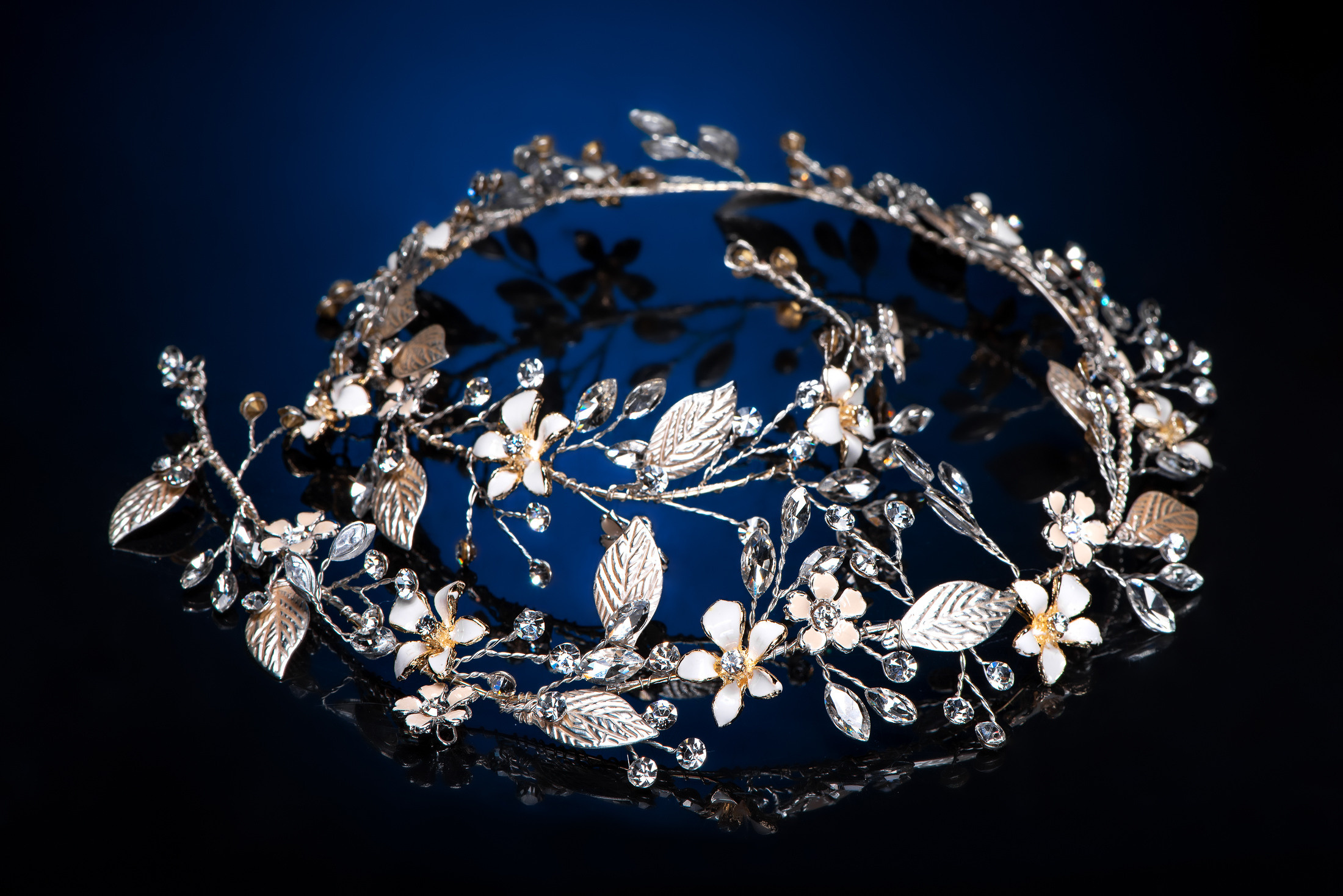 Фото ювелірних прикрас Чернівці, Україна, фотограф ювелірних виробів. Предметний фотограф Чернівці для інтернет магазину, сайту, каталогу, контент для бізнесу