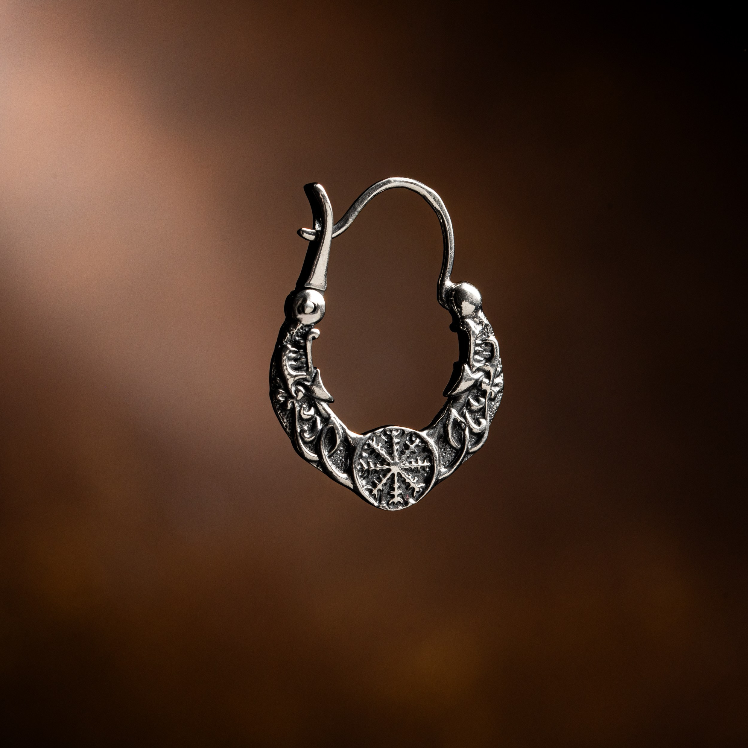 Фото ювелірних прикрас Чернівці, Україна, фотограф ювелірних виробів. Предметний фотограф Чернівці для інтернет магазину, сайту, каталогу, контент для бізнесу