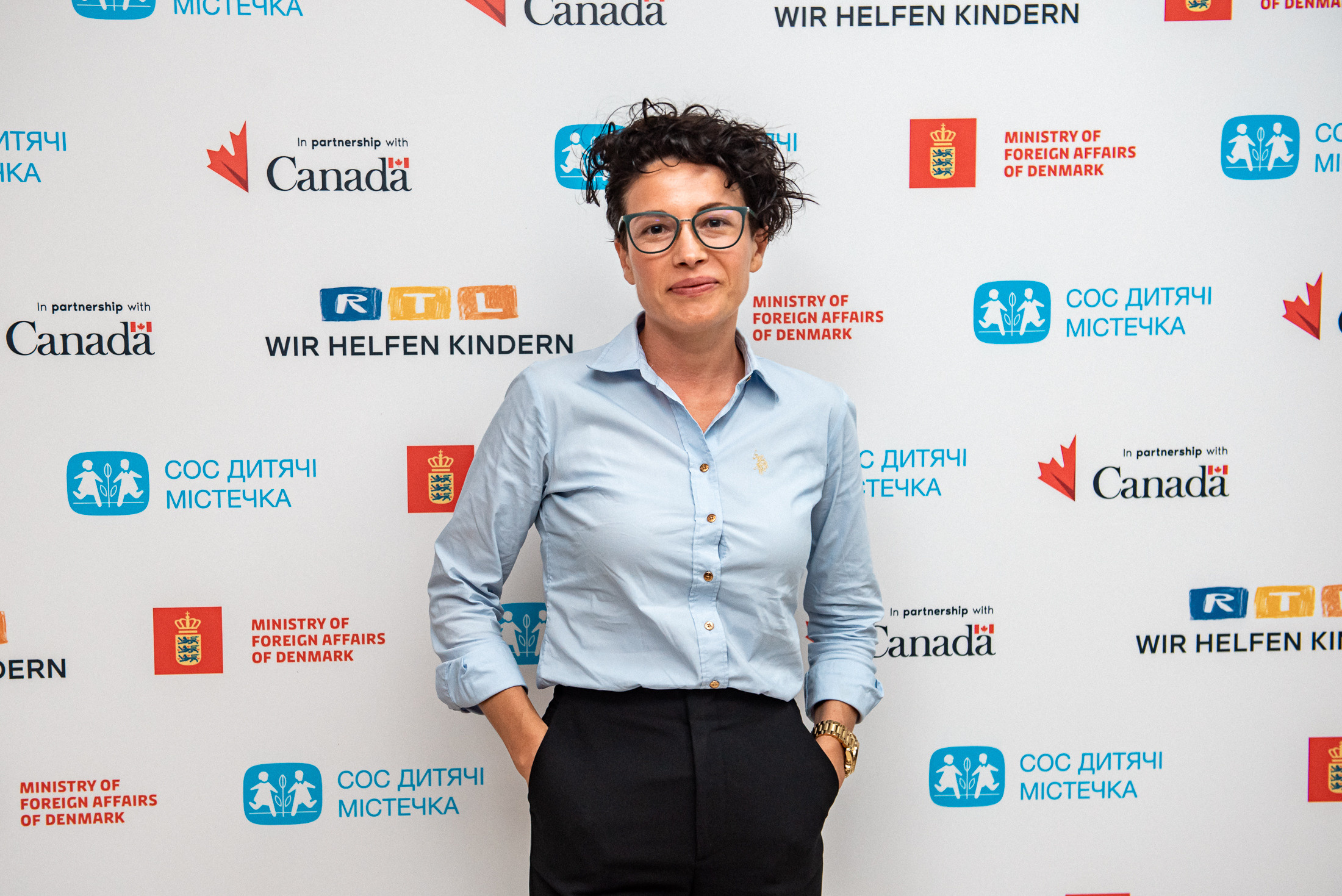 Індивідуальні зйомки та репортаж подій. Предметний фотограф Чернівці для інтернет магазину, сайту, каталогу, контент для бізнесу