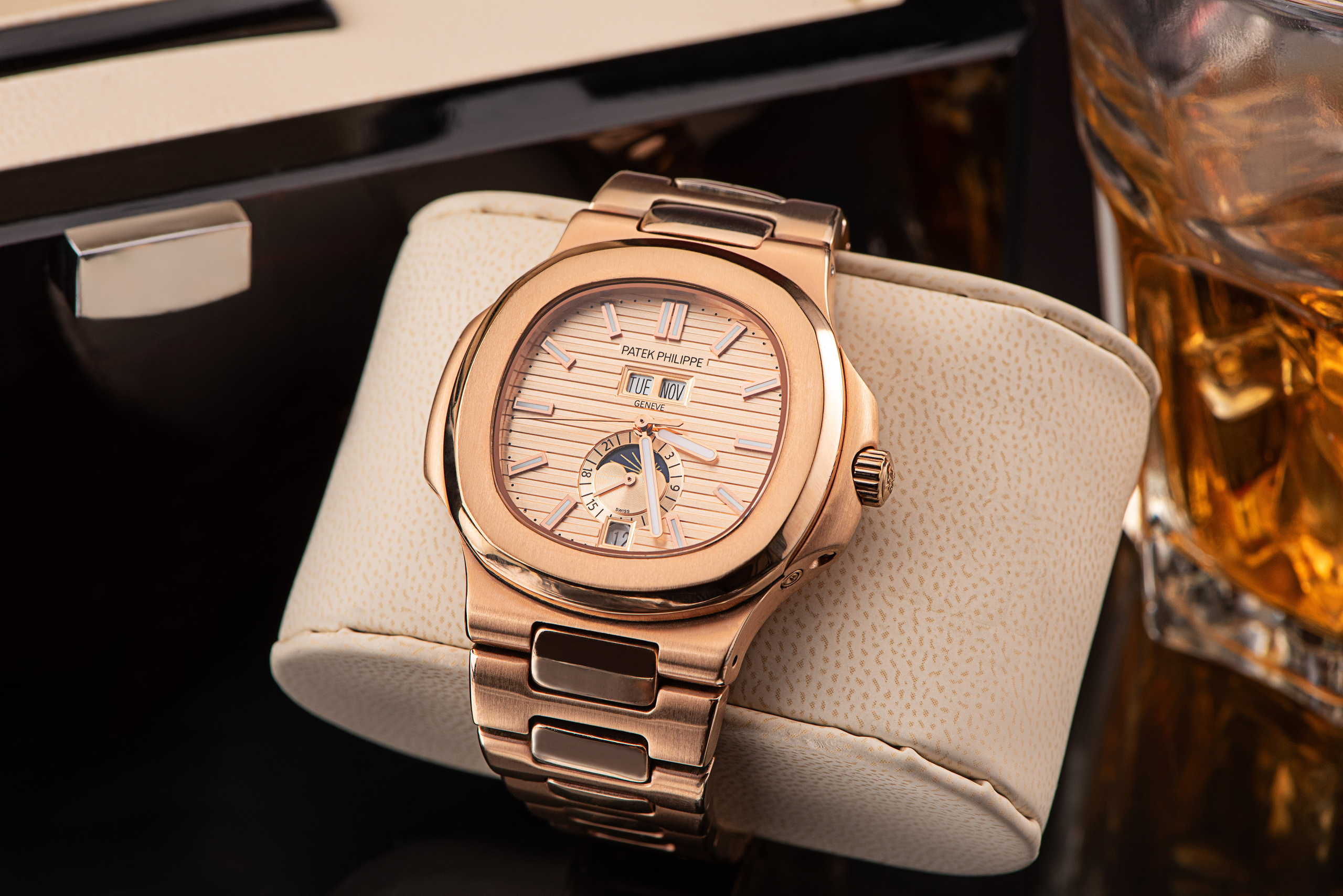 предметная съёмка часов, часы, фотография часов, коммерческая съёмка часов, фотозйомка годинників, годинник, предметний фотограф Чернівці, фото для каталога