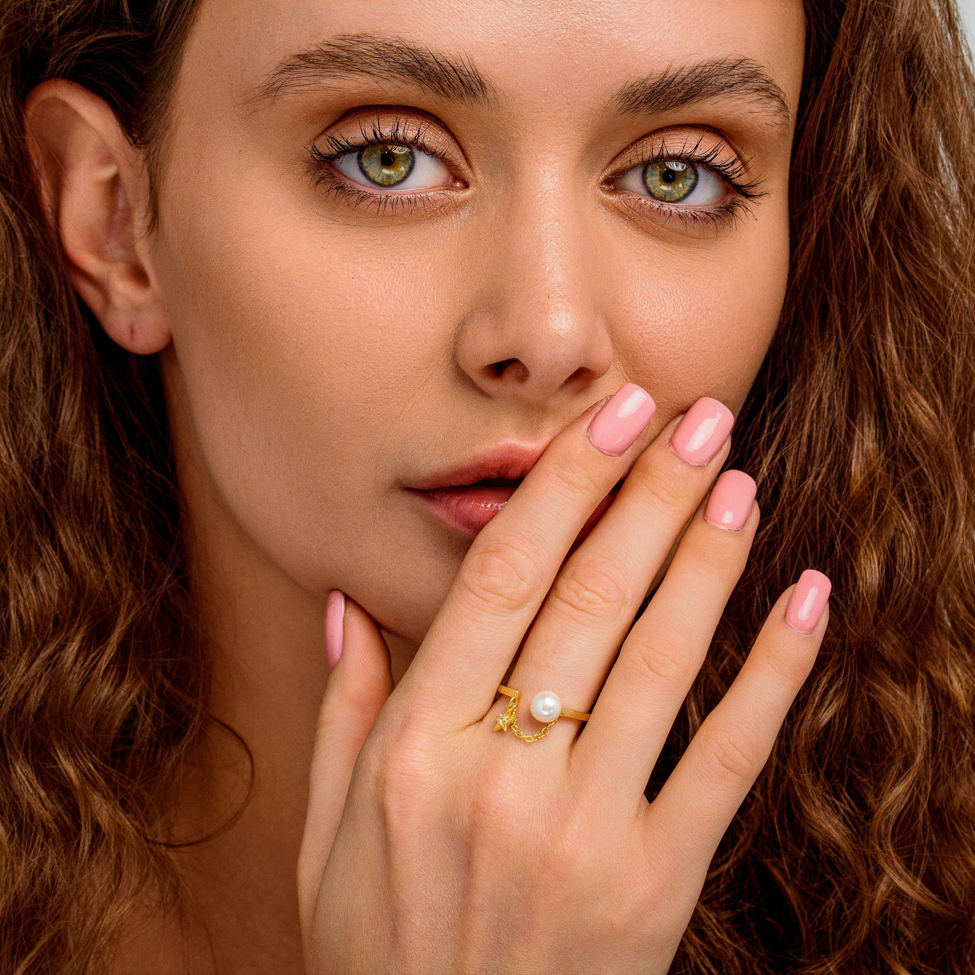 Фото ювелірних прикрас Чернівці, Україна, фотограф ювелірних виробів. Предметний фотограф Чернівці для інтернет магазину, сайту, каталогу, контент для бізнесу