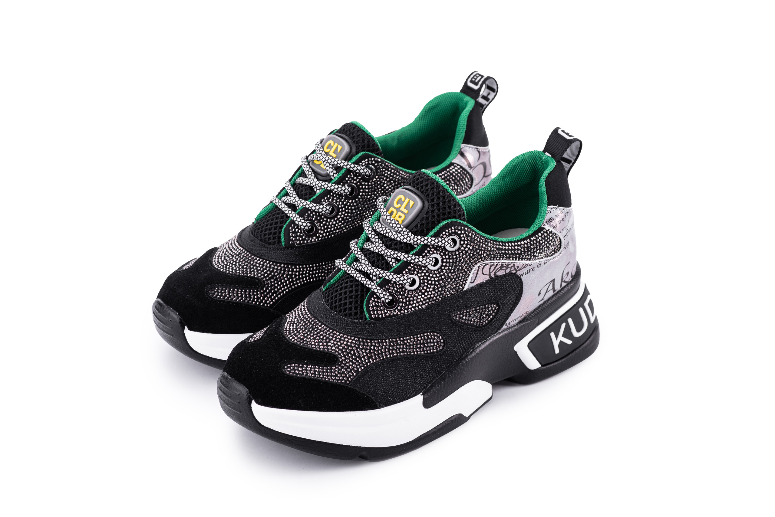 Предметна та каталожна фотографія. Предметний фотограф Чернівці для інтернет магазину, сайту, каталогу, контент для бізнесу