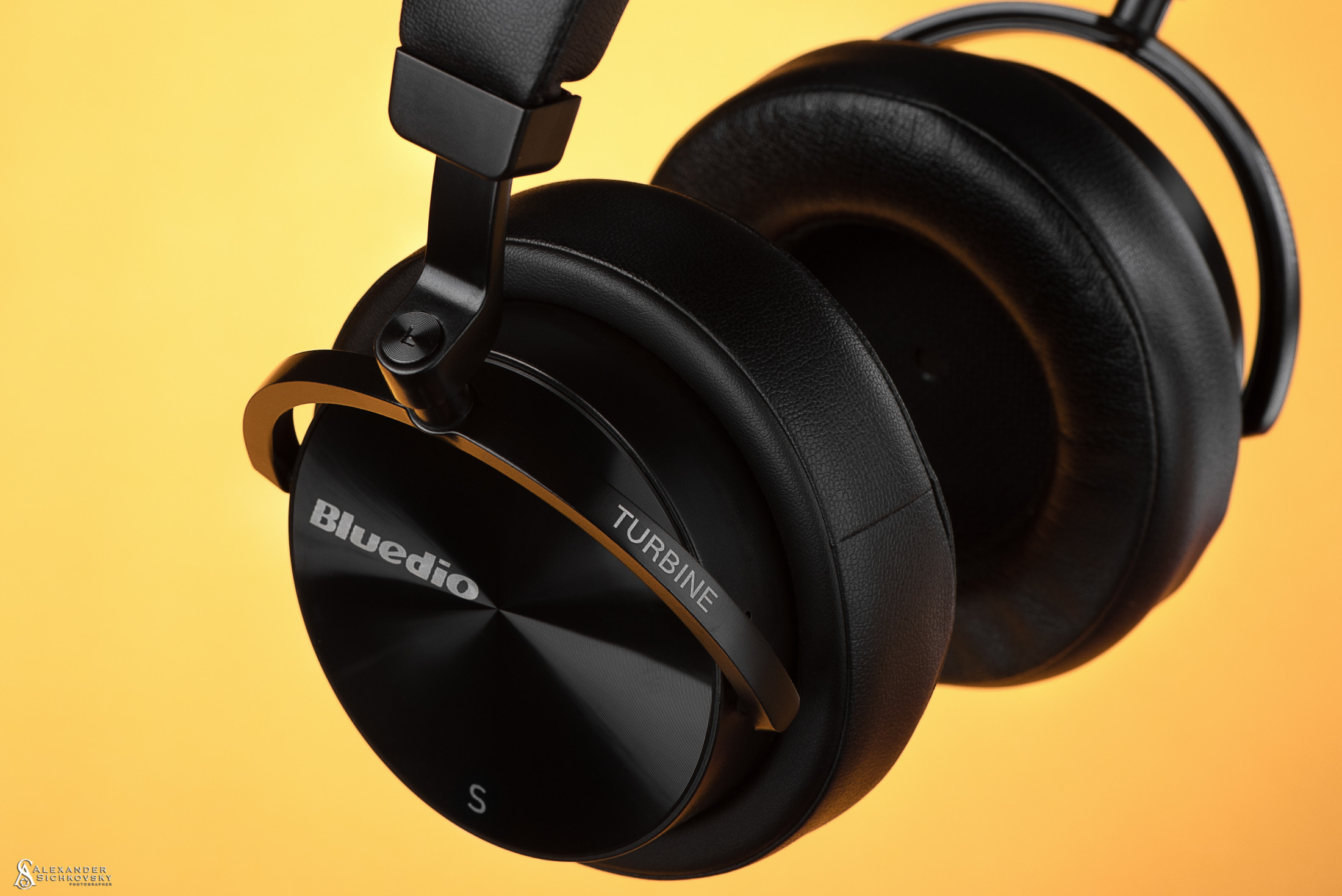 Предметна та каталожна фотографія. Предметний фотограф Чернівці для інтернет магазину, сайту, каталогу, контент для бізнесу