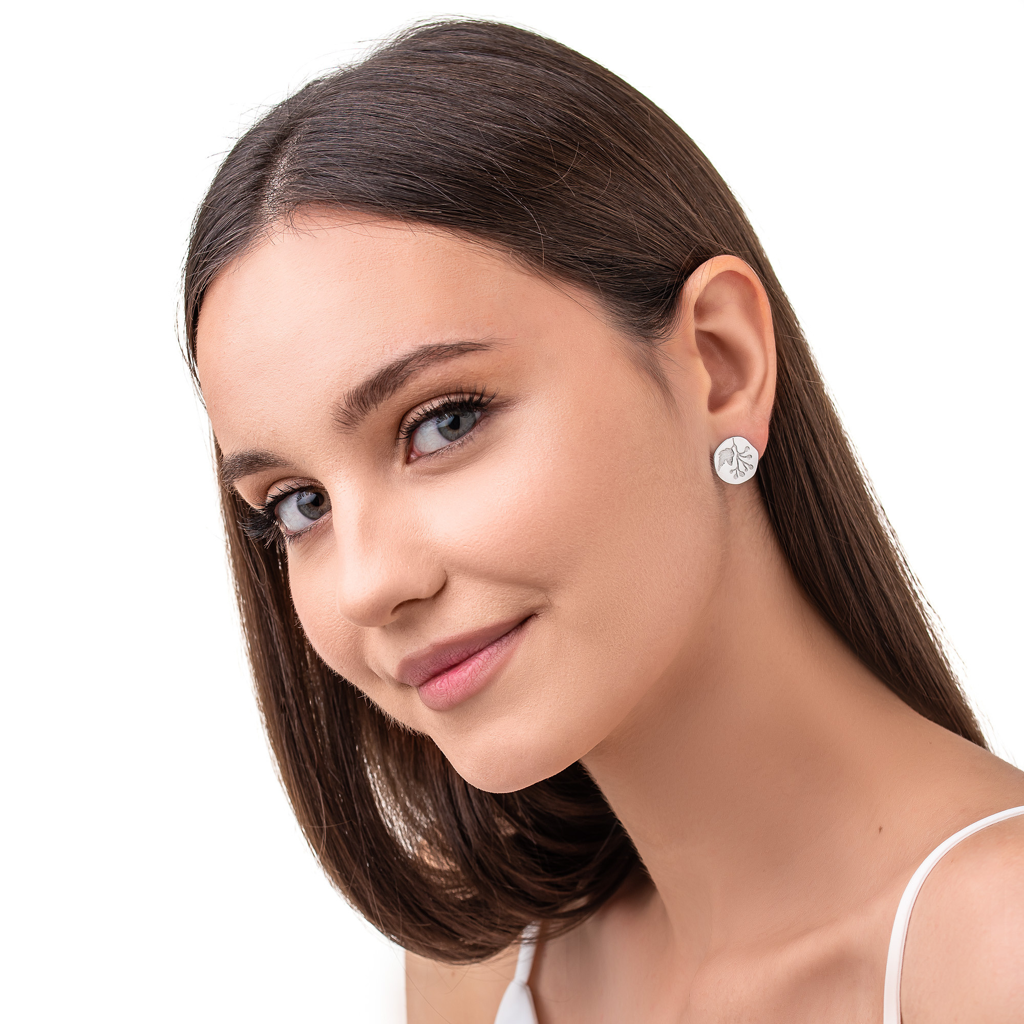 Фото ювелірних прикрас Чернівці, Україна, фотограф ювелірних виробів. Предметний фотограф Чернівці для інтернет магазину, сайту, каталогу, контент для бізнесу