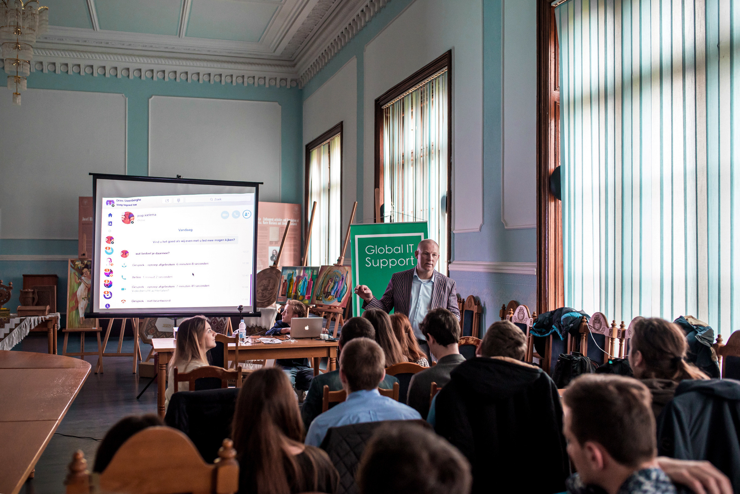 Індивідуальні зйомки та репортаж подій. Предметний фотограф Чернівці для інтернет магазину, сайту, каталогу, контент для бізнесу