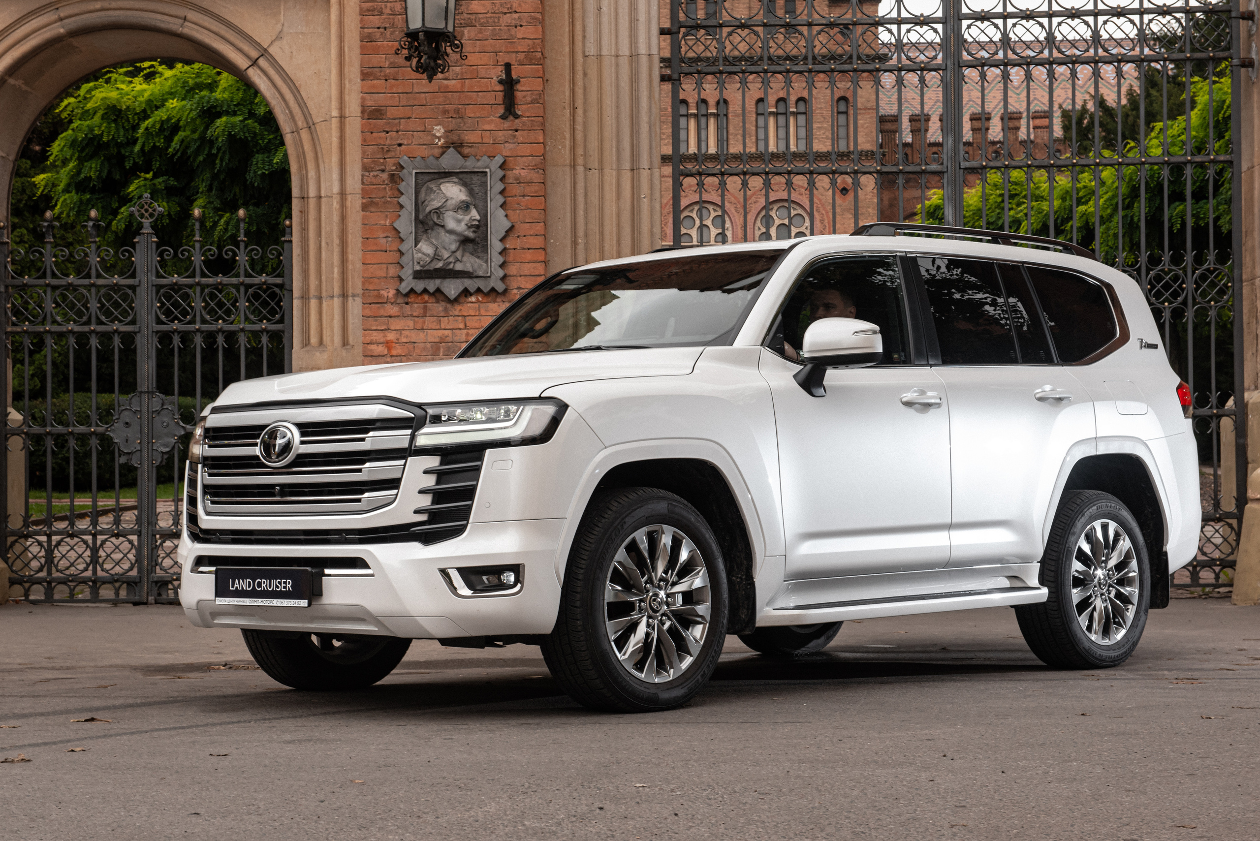 Іміджеві та рекламні фото. Предметний фотограф Чернівці для інтернет магазину, сайту, каталогу, контент для бізнесу