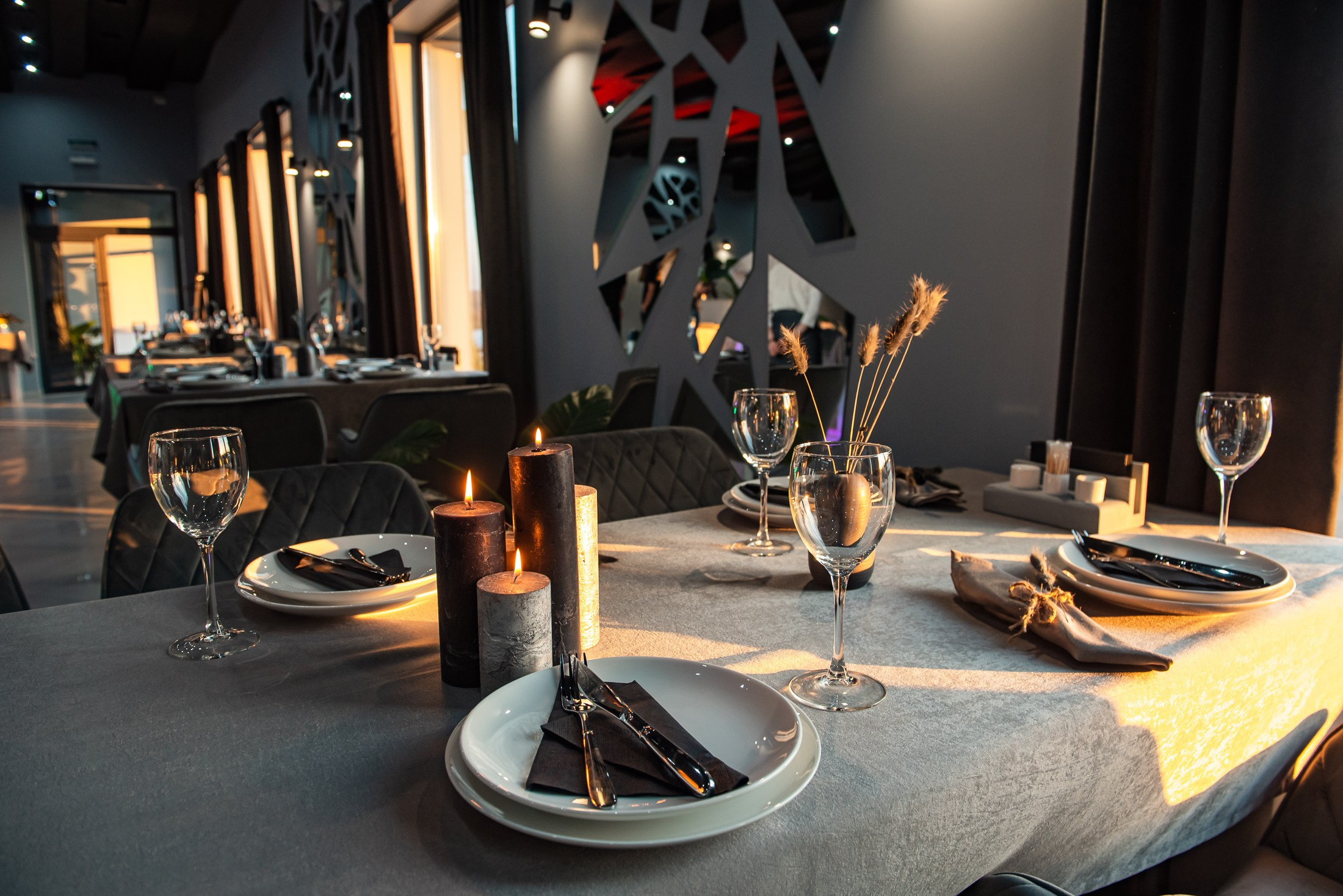 Індивідуальні зйомки та репортаж подій. Предметний фотограф Чернівці для інтернет магазину, сайту, каталогу, контент для бізнесу