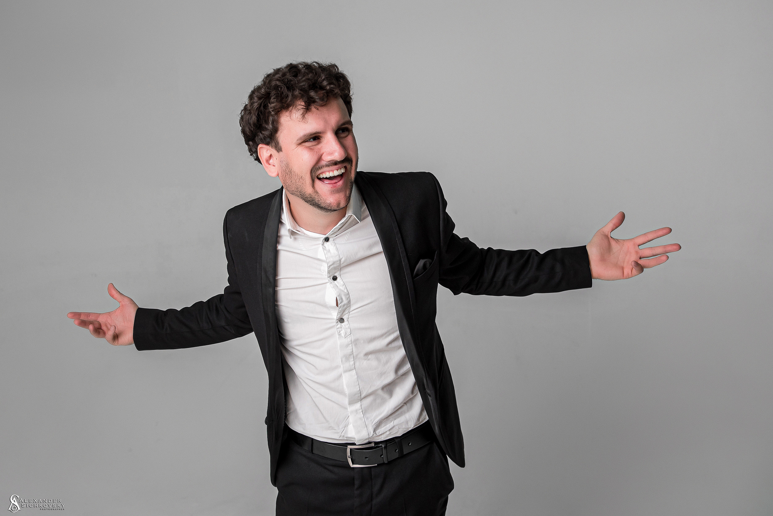 Індивідуальні зйомки та репортаж подій. Предметний фотограф Чернівці для інтернет магазину, сайту, каталогу, контент для бізнесу