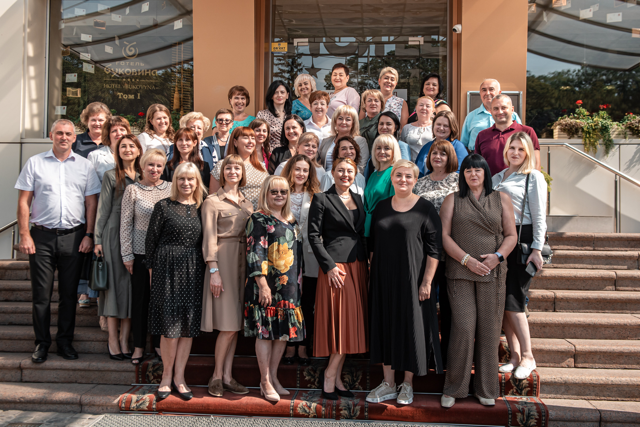 Індивідуальні зйомки та репортаж подій. Предметний фотограф Чернівці для інтернет магазину, сайту, каталогу, контент для бізнесу