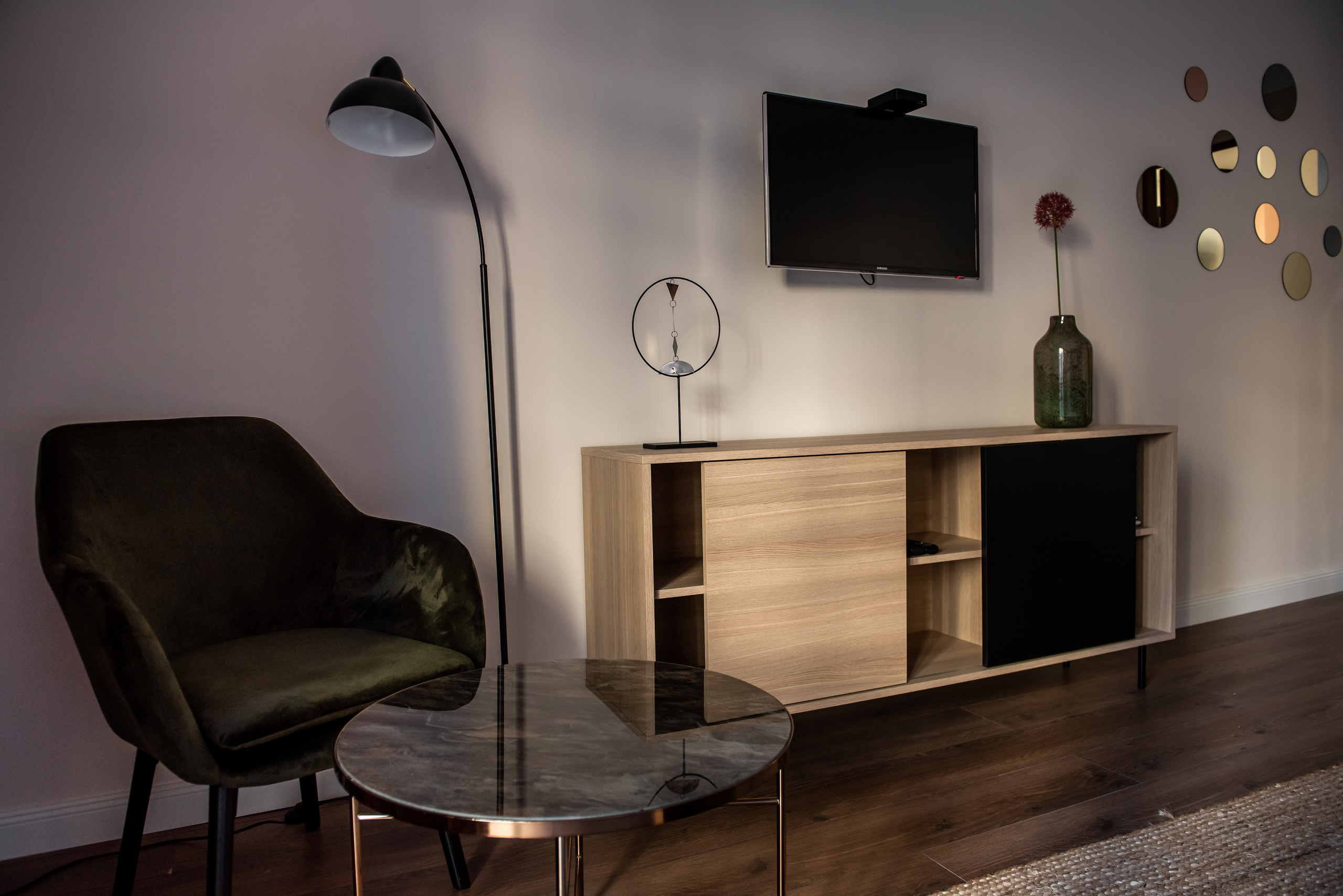 Інтер'єрна фотографія, інтер'єрний фотограф Чернівці, фото для закладу. Предметний фотограф Чернівці для інтернет магазину, сайту, каталогу, контент для бізнесу