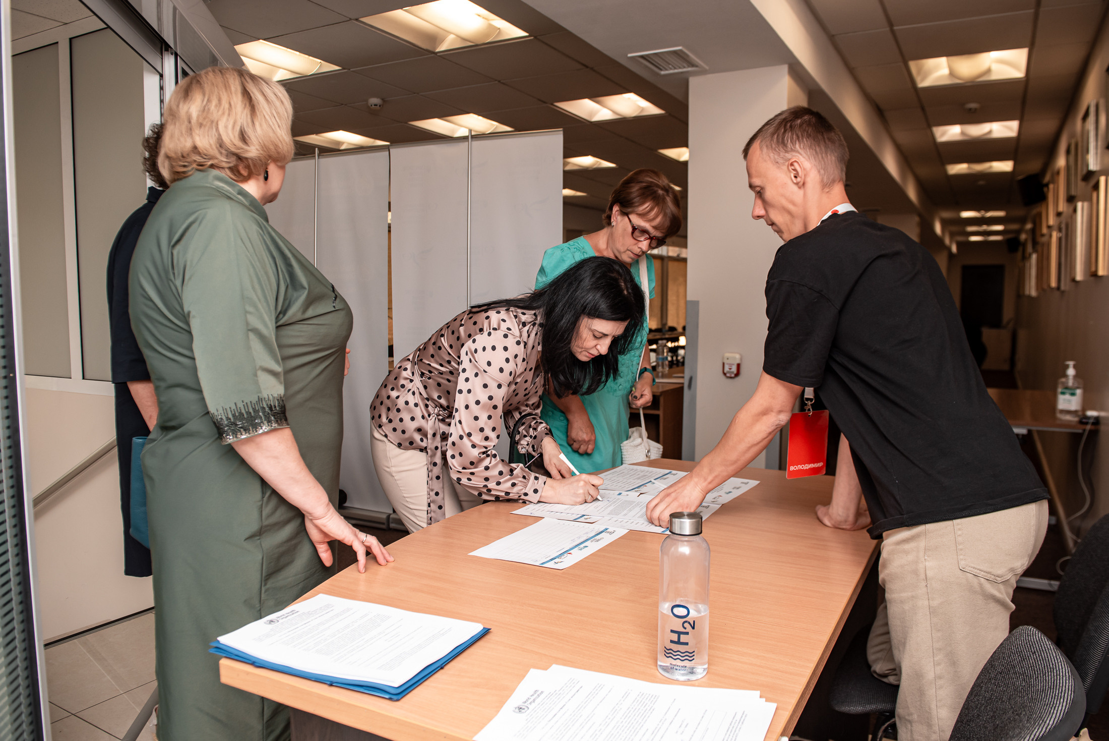 Індивідуальні зйомки та репортаж подій. Предметний фотограф Чернівці для інтернет магазину, сайту, каталогу, контент для бізнесу
