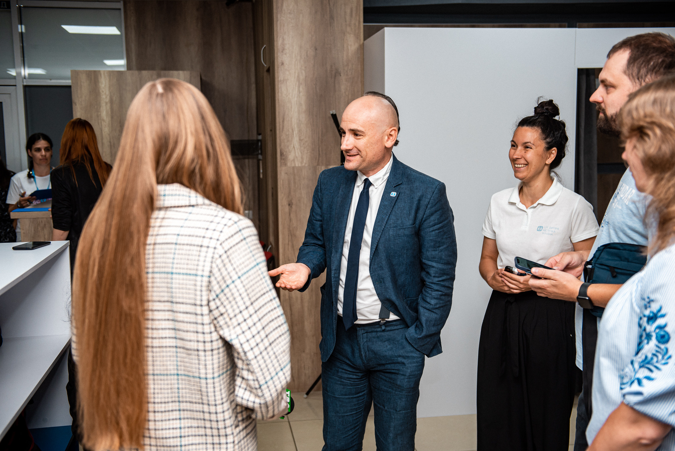 Індивідуальні зйомки та репортаж подій. Предметний фотограф Чернівці для інтернет магазину, сайту, каталогу, контент для бізнесу
