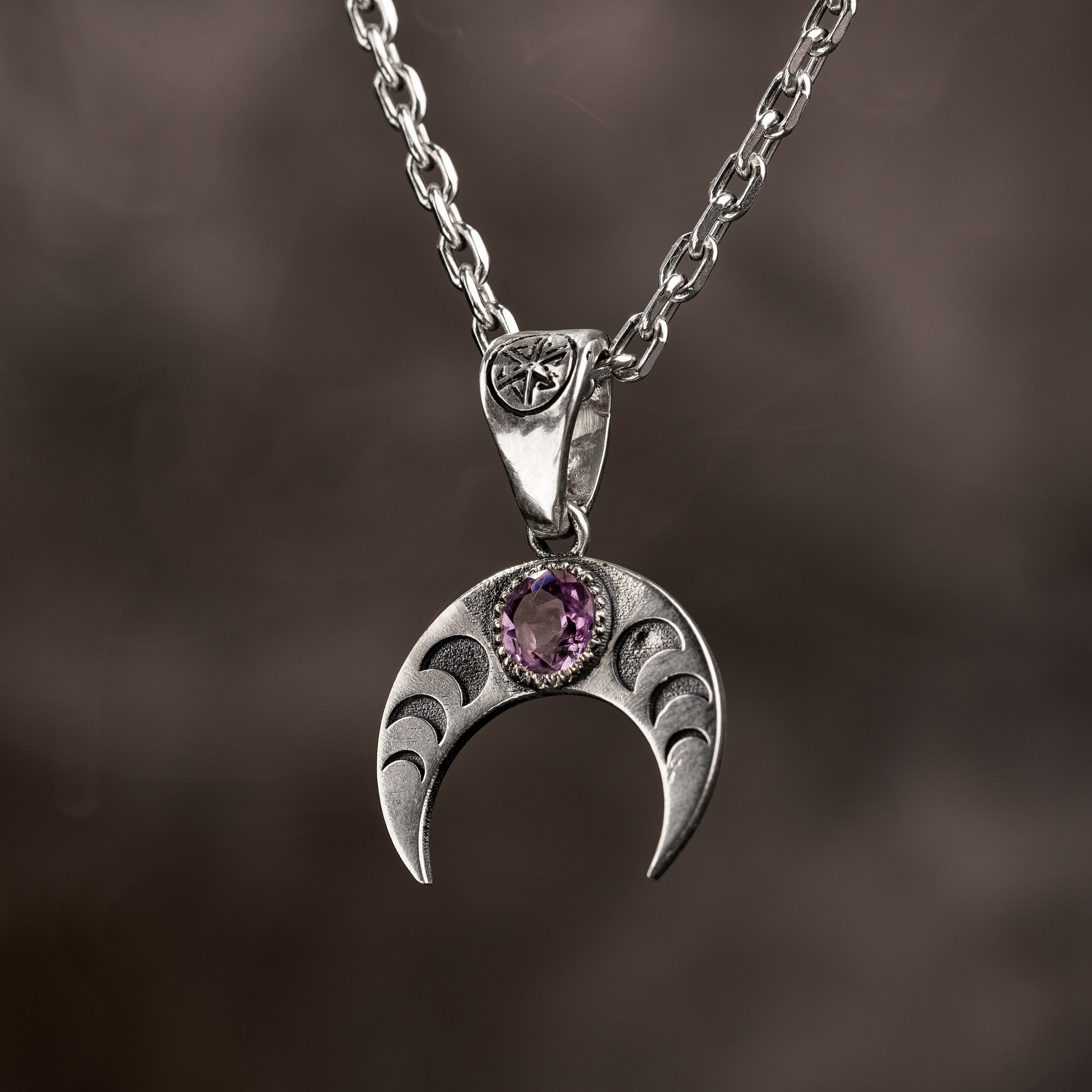 Фото ювелірних прикрас Чернівці, Україна, фотограф ювелірних виробів. Предметний фотограф Чернівці для інтернет магазину, сайту, каталогу, контент для бізнесу