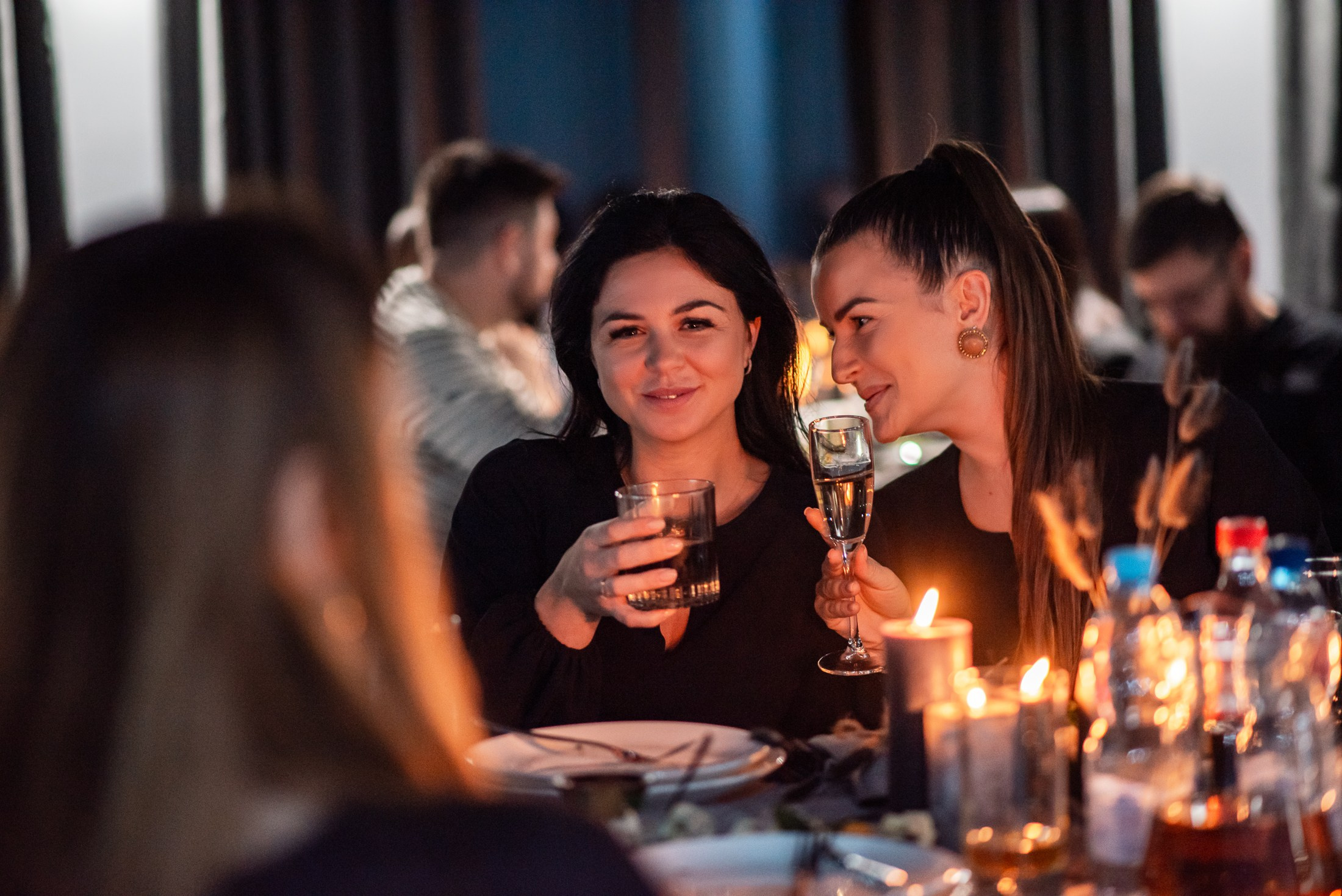 Індивідуальні зйомки та репортаж подій. Предметний фотограф Чернівці для інтернет магазину, сайту, каталогу, контент для бізнесу
